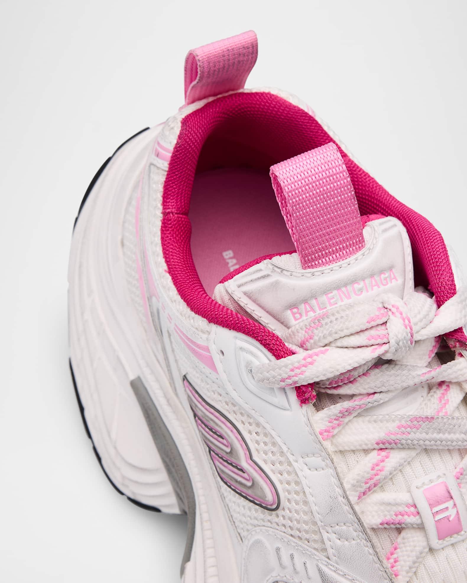 6XL Mesh Runner Sneakers Product Image