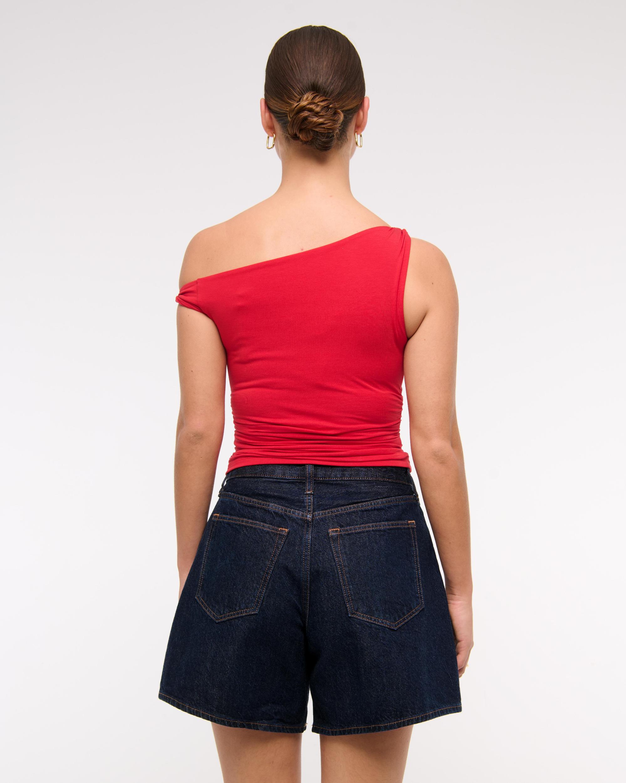 Curve Love High Rise Loose Short Product Image