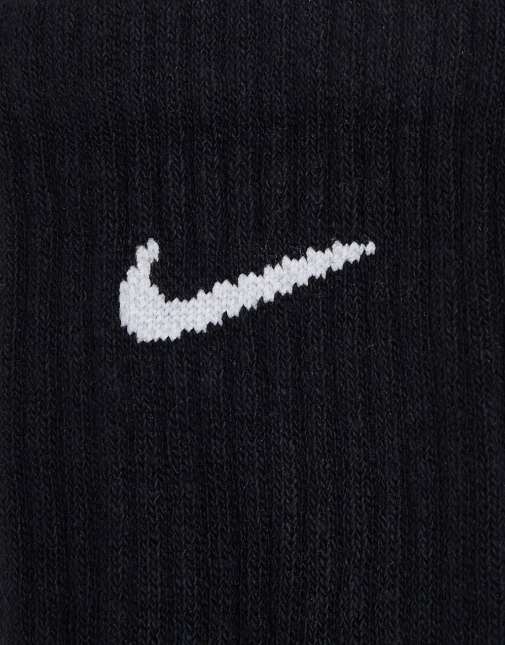 Nike Training Everyday Cushioned 6 pack crew sock in black Product Image
