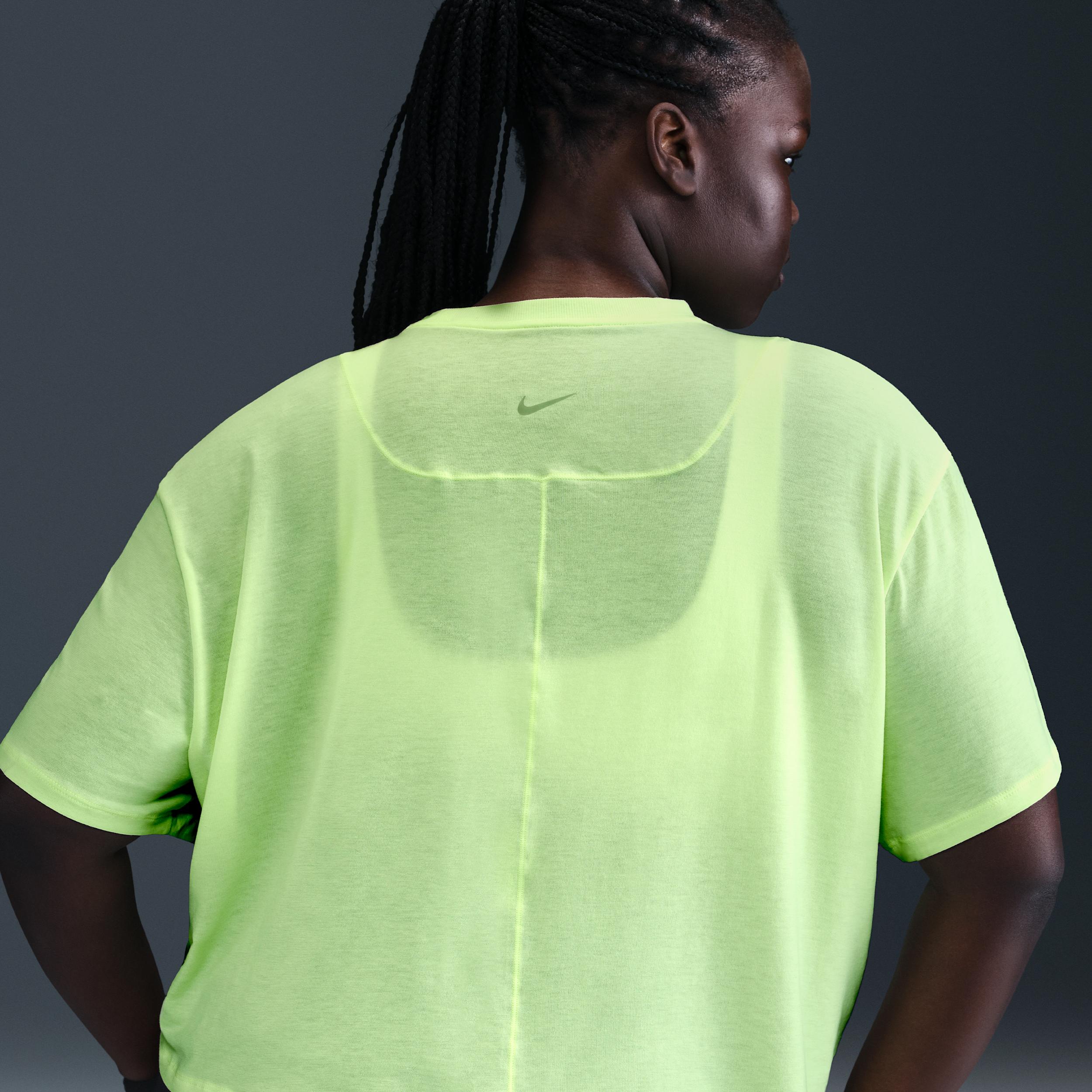 Nike Womens One Relaxed Dri-FIT Cropped Short-Sleeve Top (Plus Size) | HJ1067-701 Product Image