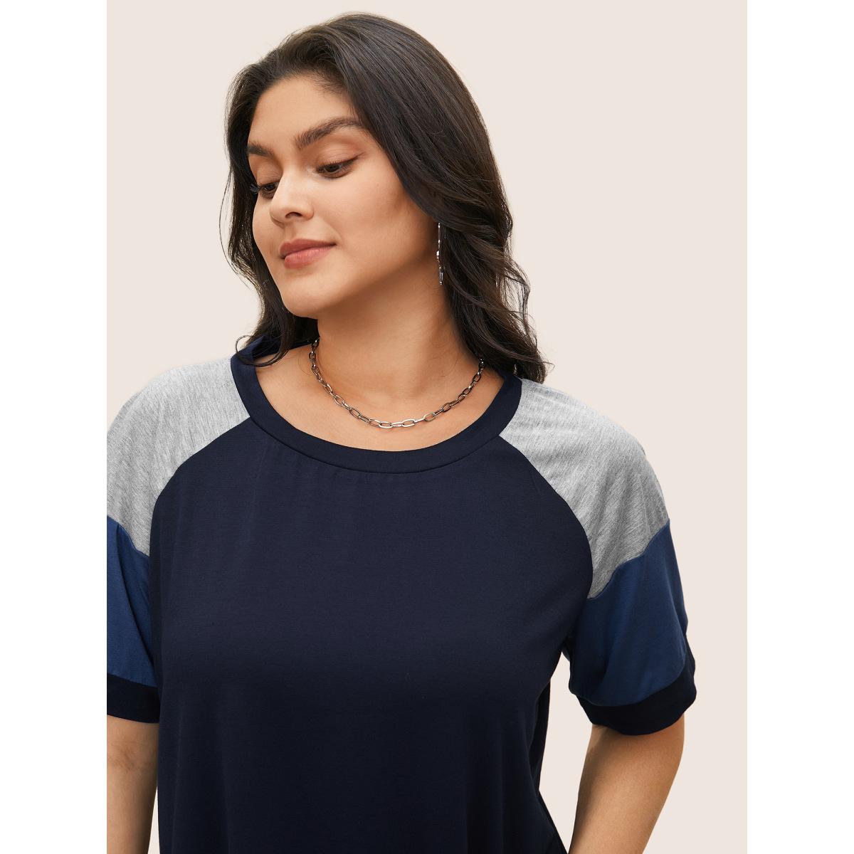 Plus Size Colorblock Contrast Crew Neck Raglan Sleeve T-shirt Indigo Women Leisure Contrast Colorblock Casual T-shirts BloomChic 10/M Product Image