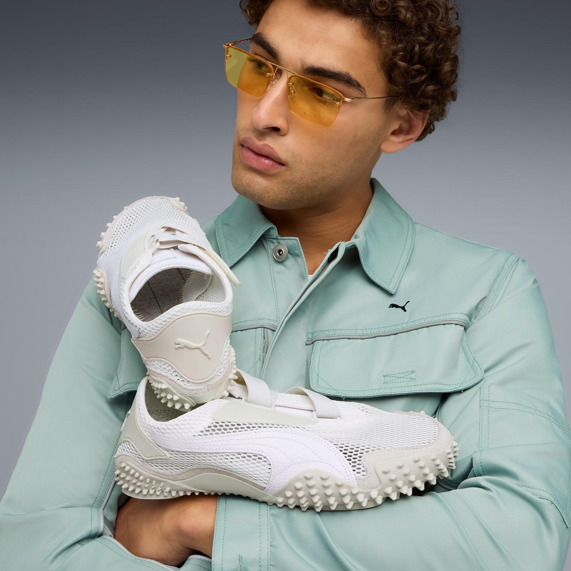 Mostro Mesh Sneakers Product Image