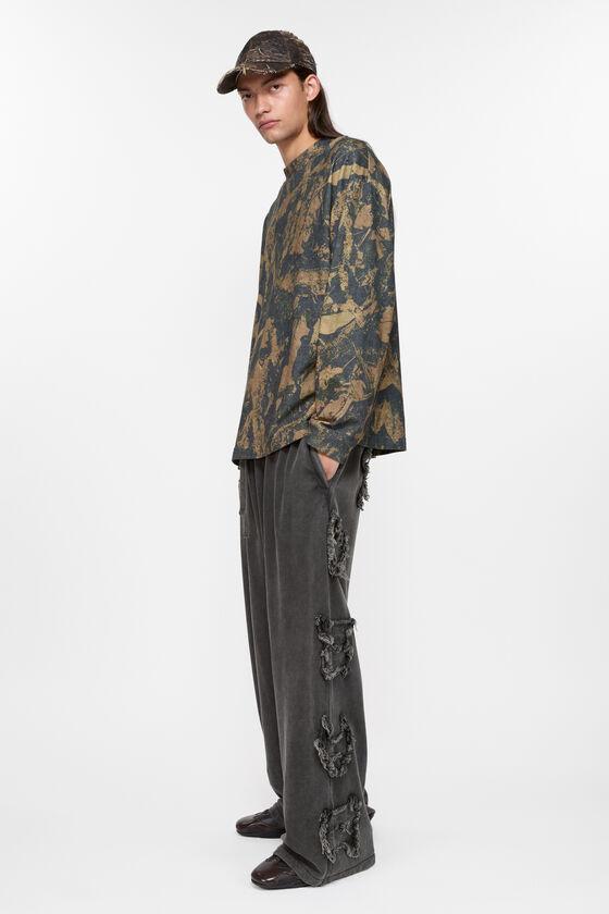 Logo cargo sweatpants Product Image