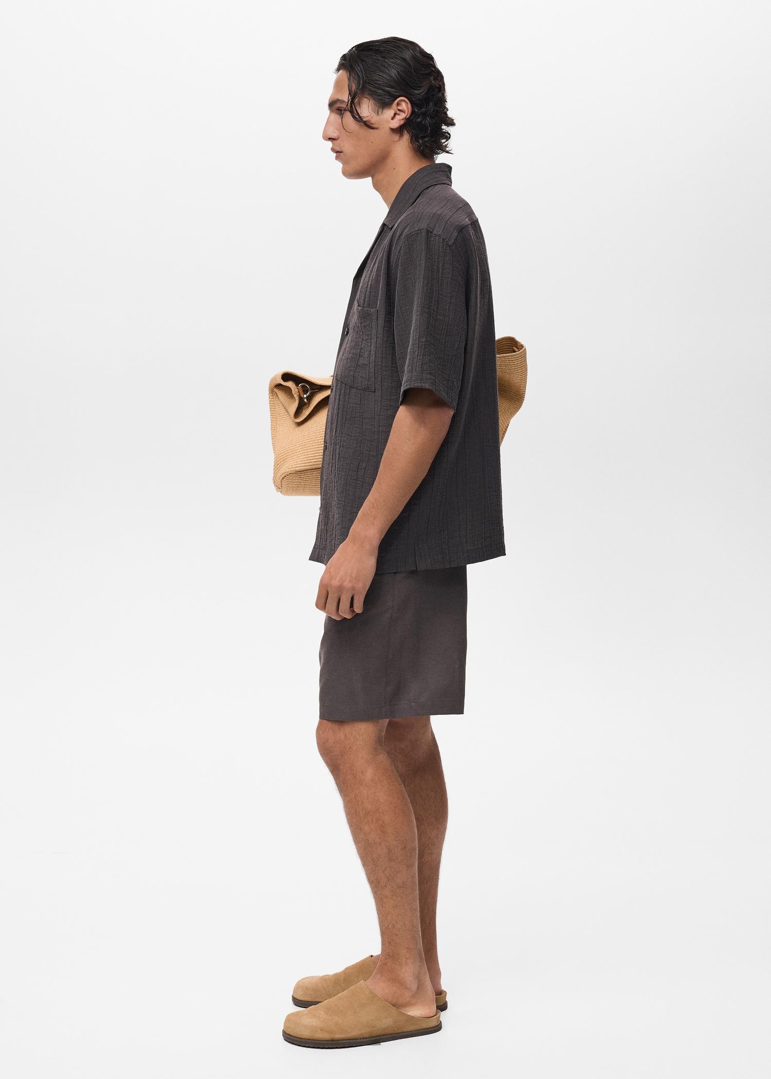 Creased-effect shirt - Men | MANGO USA Product Image