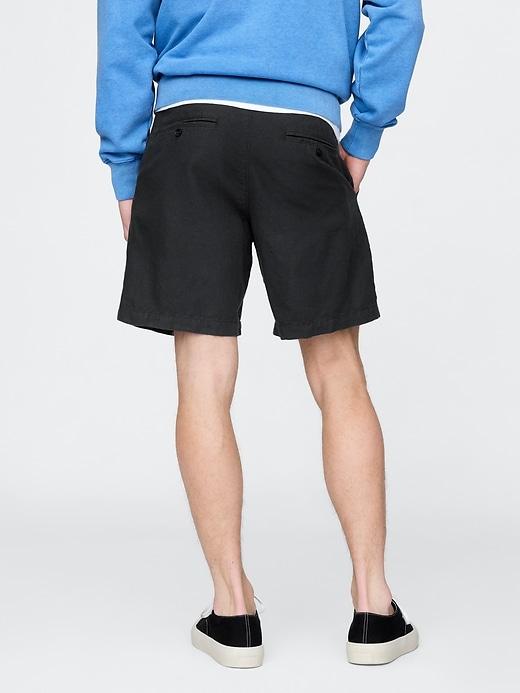 8" Linen-Cotton Shorts Product Image
