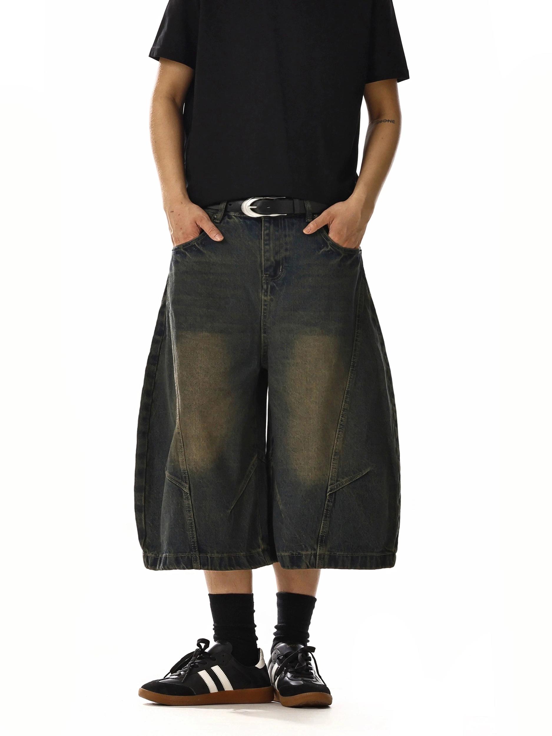 RT No. 18162 RECONSTRUCTED DENIM SHORTS Product Image