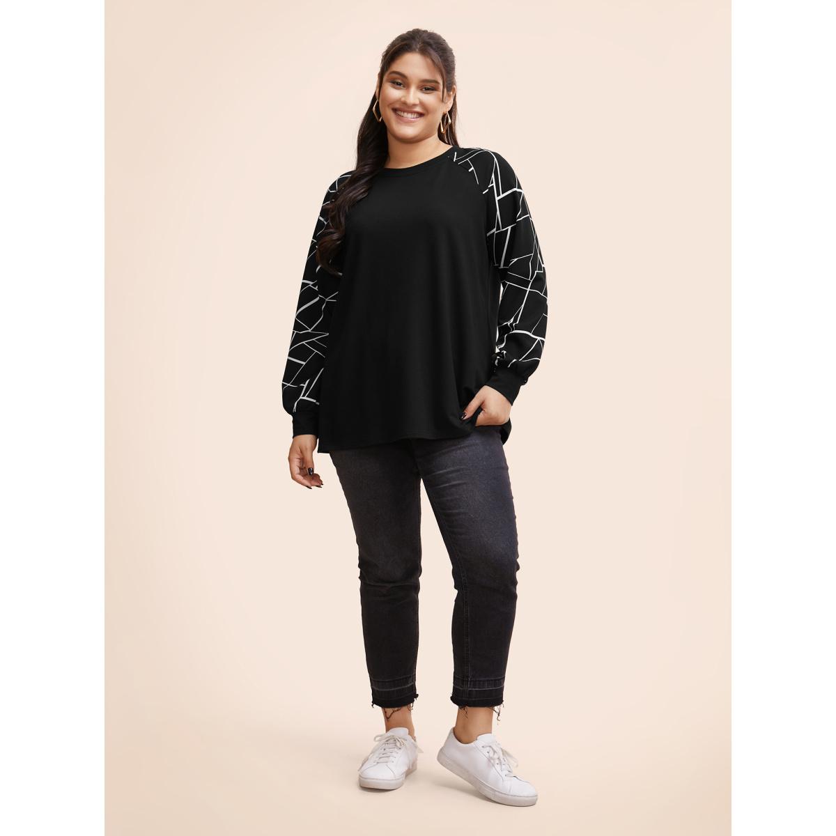 Plus Size Geometric Round Neck Raglan Sleeve Sweatshirt Women Black Casual Elastic cuffs Round Neck Dailywear Sweatshirts BloomChic 22-24/3X Product Image