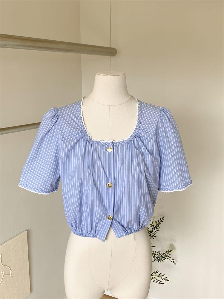 Short Sleeve Crew Neck Striped Crop Blouse / High Waist Plain Shorts Product Image