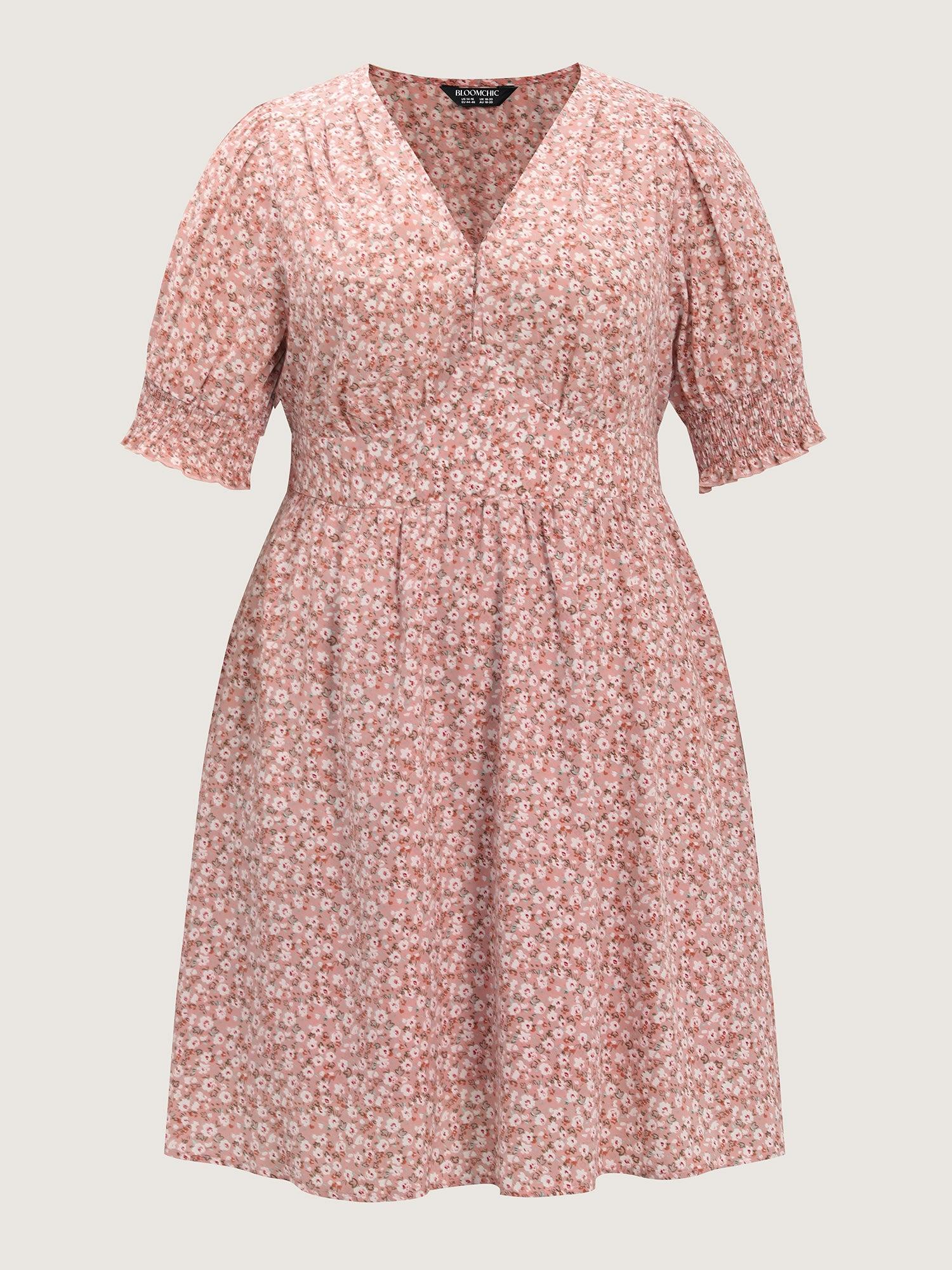 Sweet Floral Print Shirred Cuffs Pockets Midi Dress Female Product Image