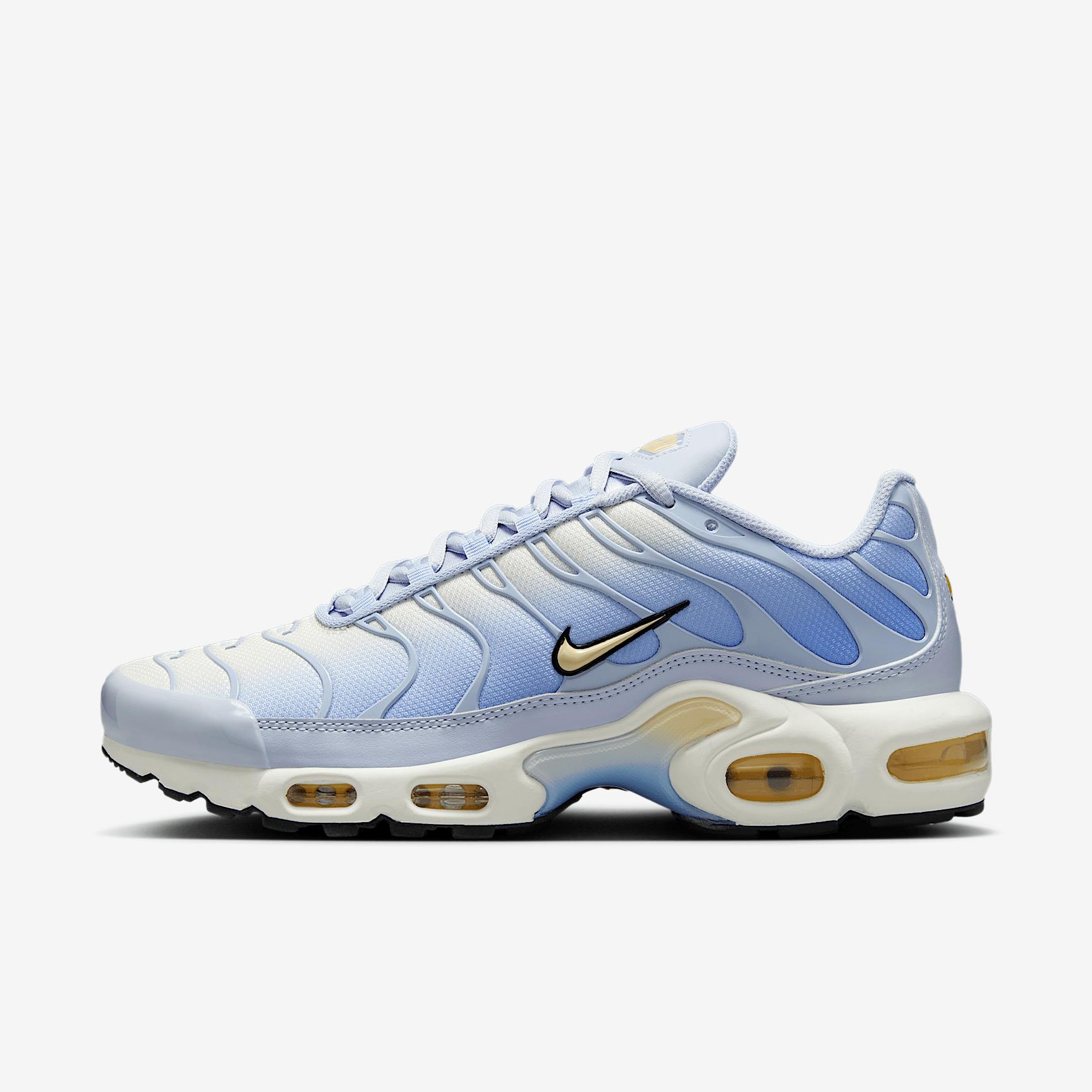Nike Womens Air Max Plus Shoes | DZ3670-004 Product Image