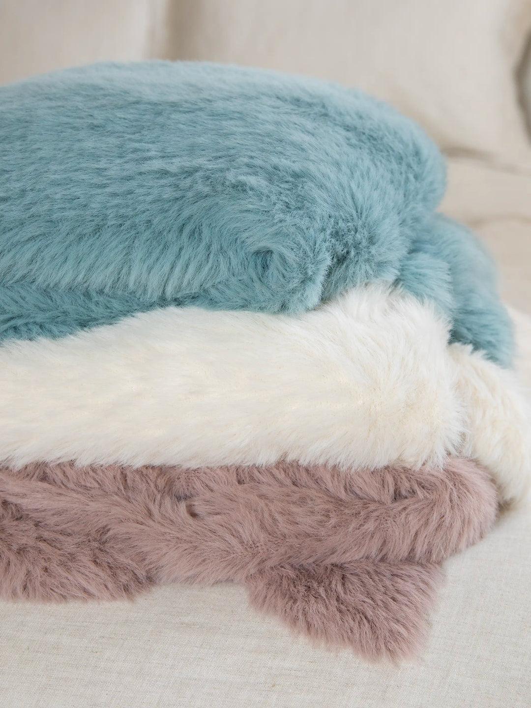 Softest Ever Eyelash Throw Blanket Product Image