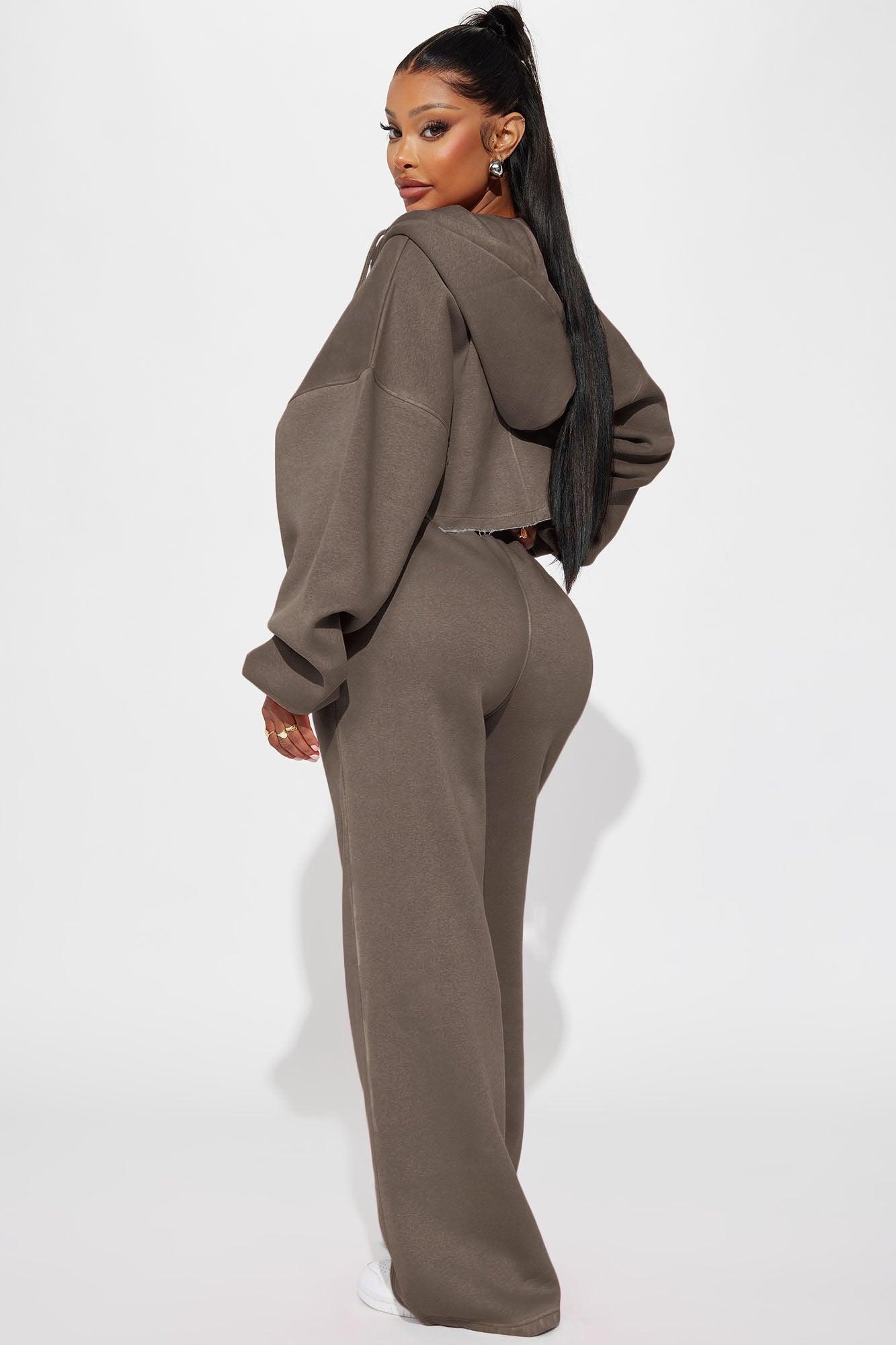On The Go Fleece Pant Set - Chocolate Female Product Image