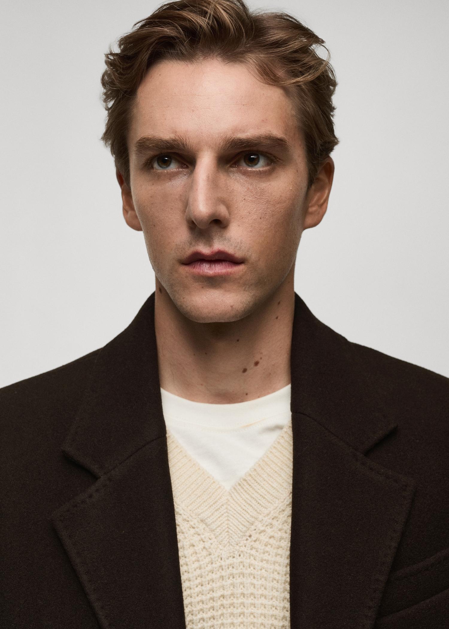 Relaxed-fit long wool coat - Men | MANGO USA Product Image