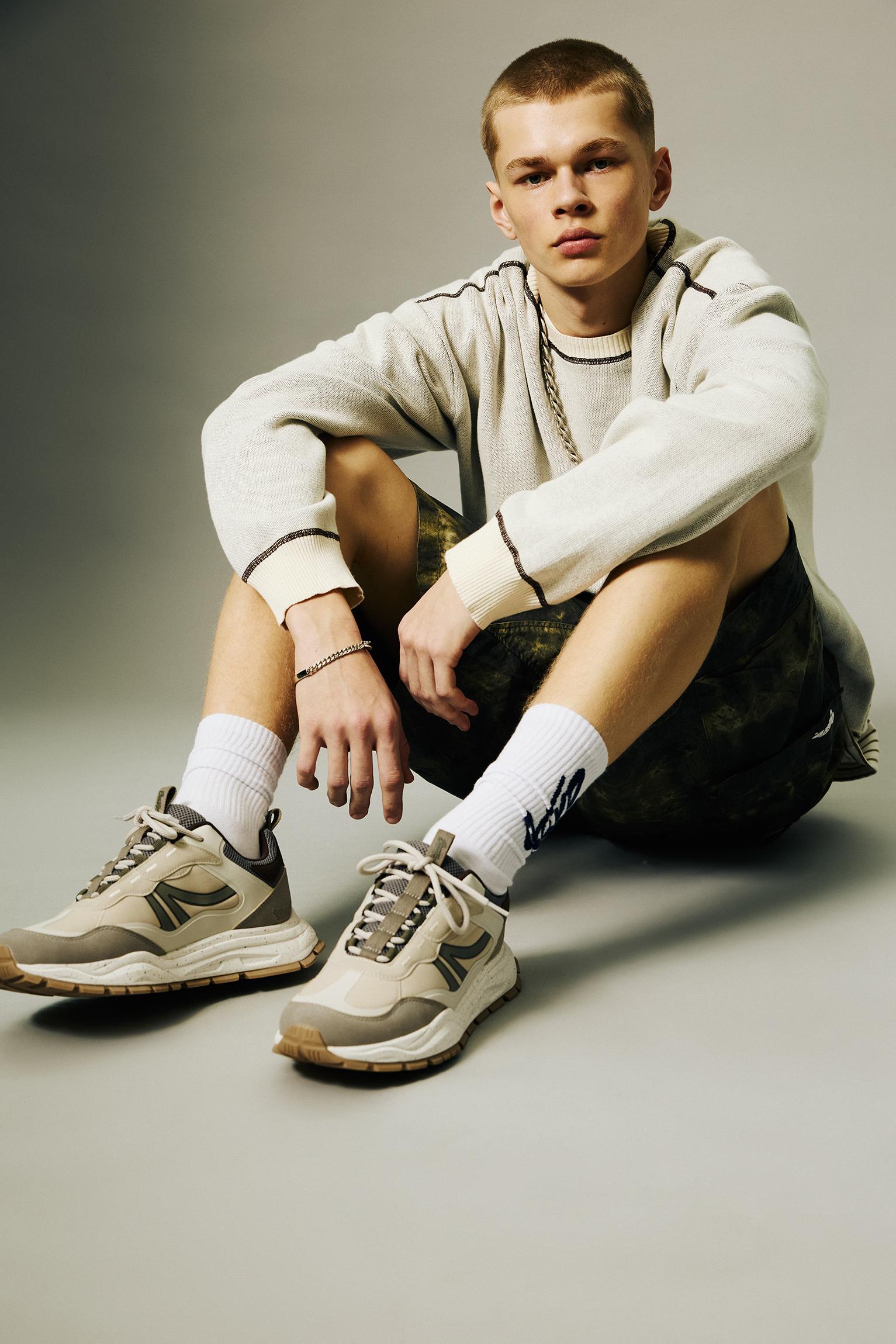 Multi-piece sneakers Product Image