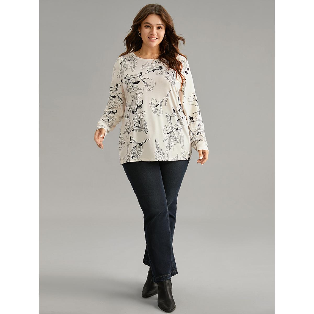 Plus Size Crew Neck Silhouette Floral Print Basic T-shirt White Women Elegant Printed Floral Round Neck Dailywear T-shirts BloomChic 30/6X Product Image