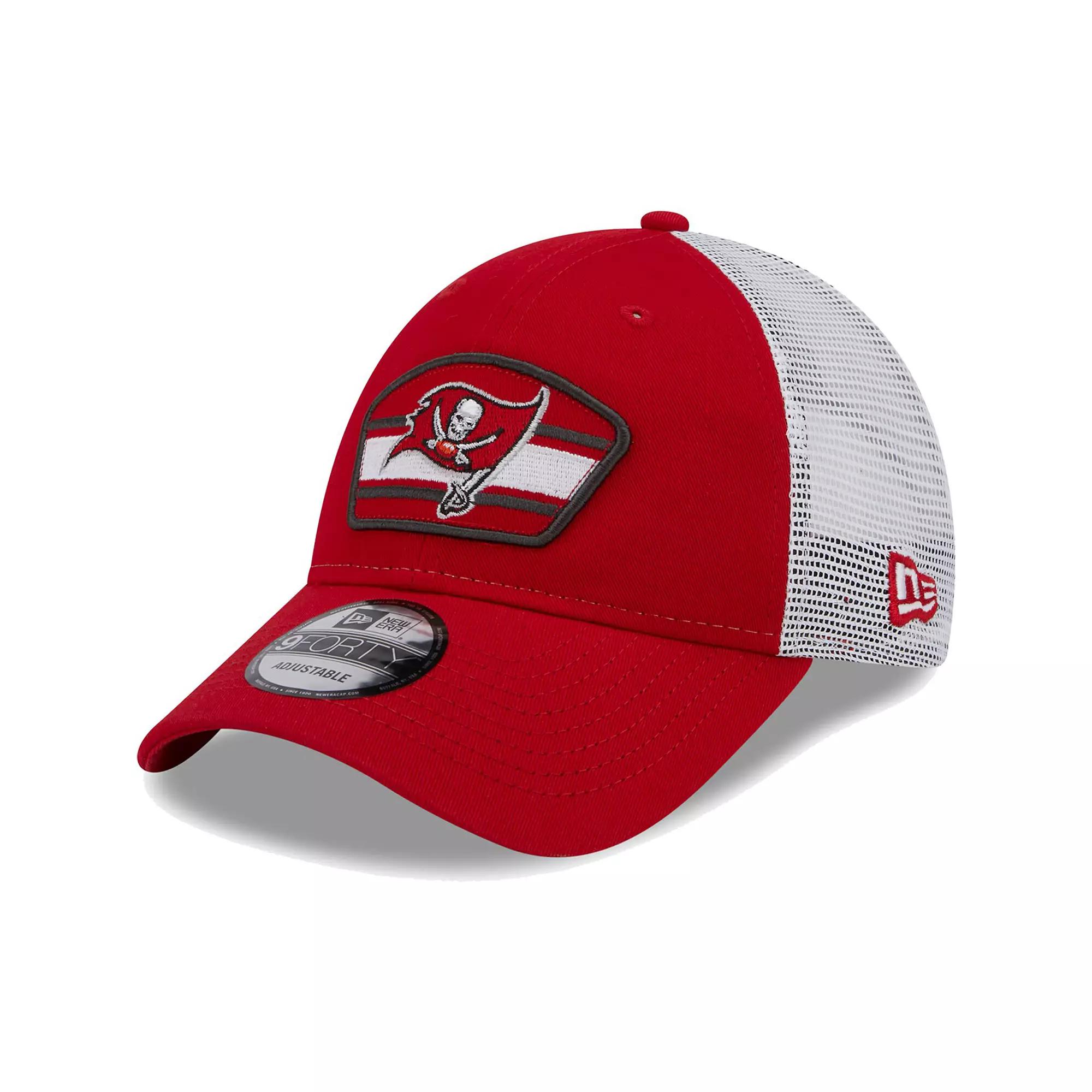 Men's New Era Red/White Tampa Bay Buccaneers Logo Patch Trucker 9FORTY Snapback Hat Product Image