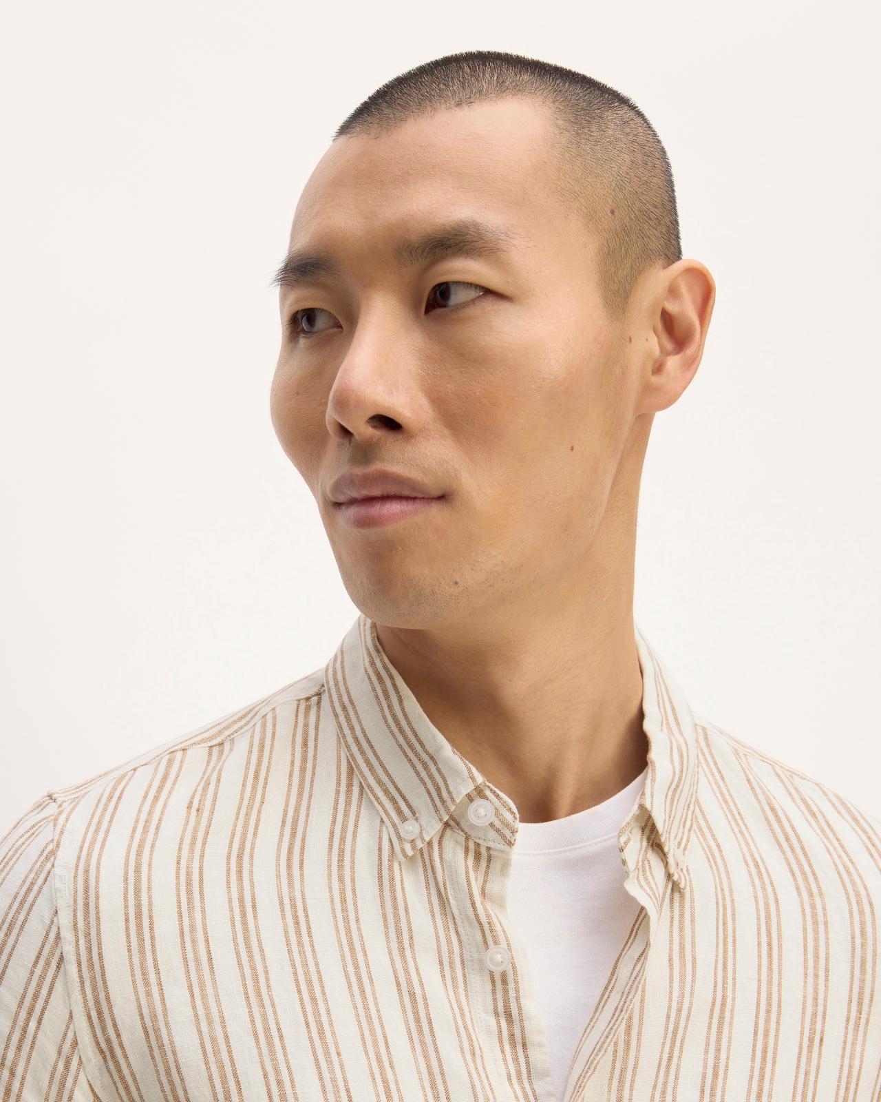 Mens Classic Short-Sleeve Shirt in Linen by Everlane Product Image