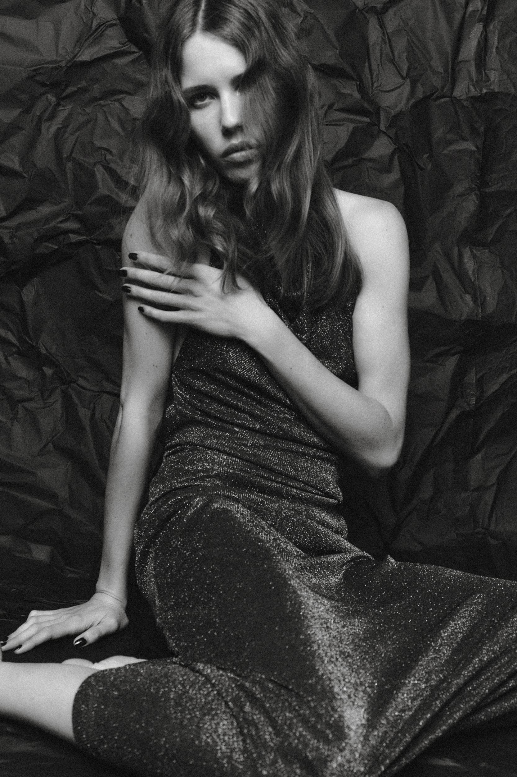 METALLIC THREAD OPEN BACK LONG DRESS Product Image