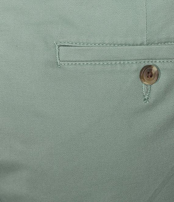Roundtree & Yorke The Cloud Washed Classic Fit Flat Front 13#double; Chino Shorts Product Image