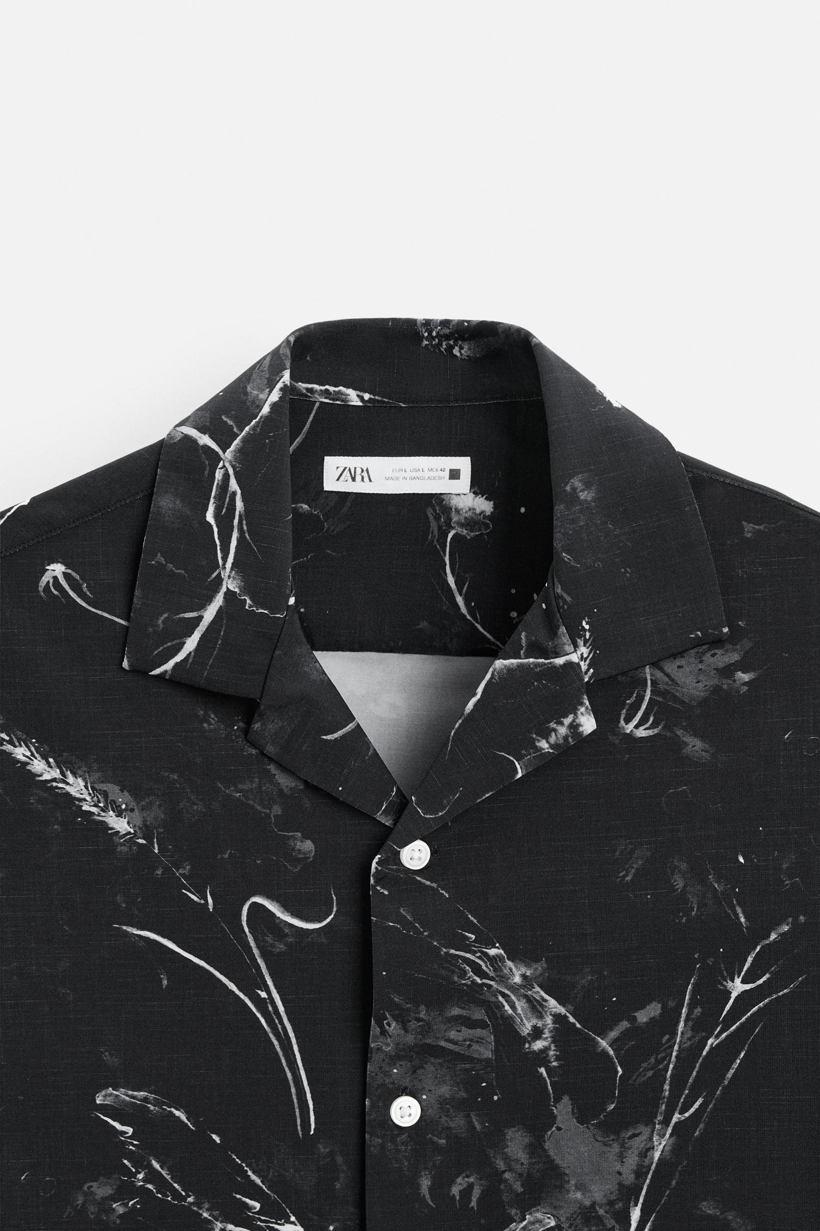 ABSTRACT PRINT STRETCH SHIRT Product Image