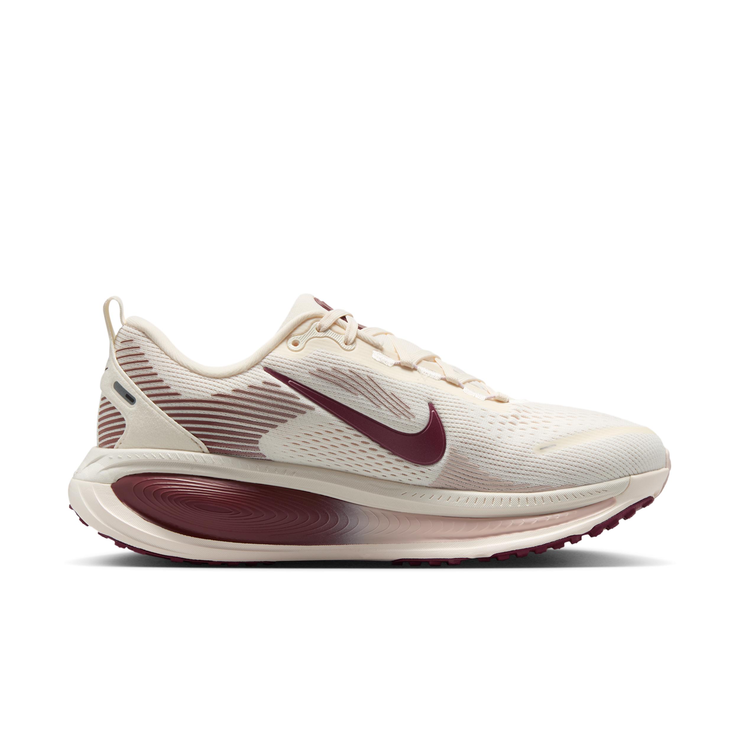 Nike Womens Vomero 18 Road Running Shoes | HM6804-108 Product Image