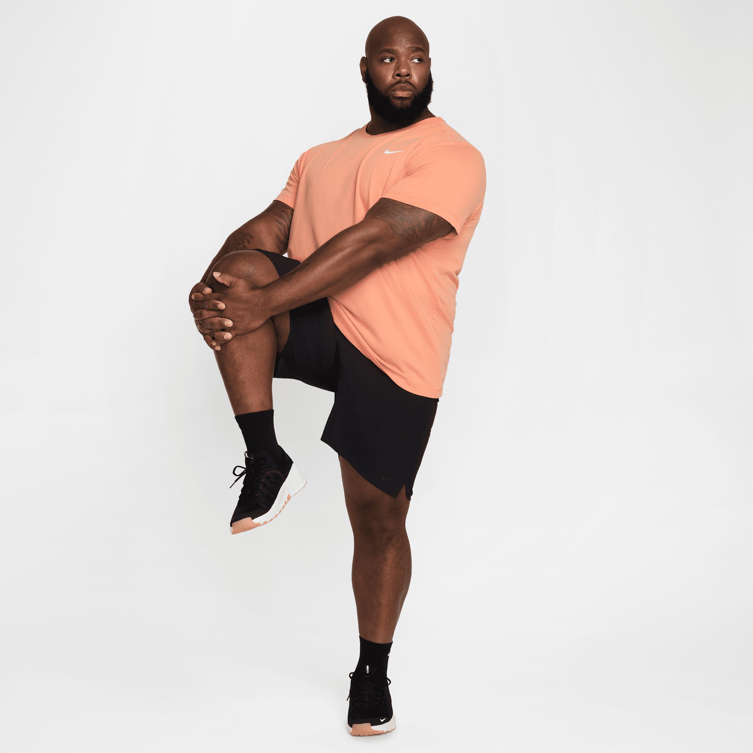 Nike Men's Dri-FIT Fitness T-Shirt Product Image