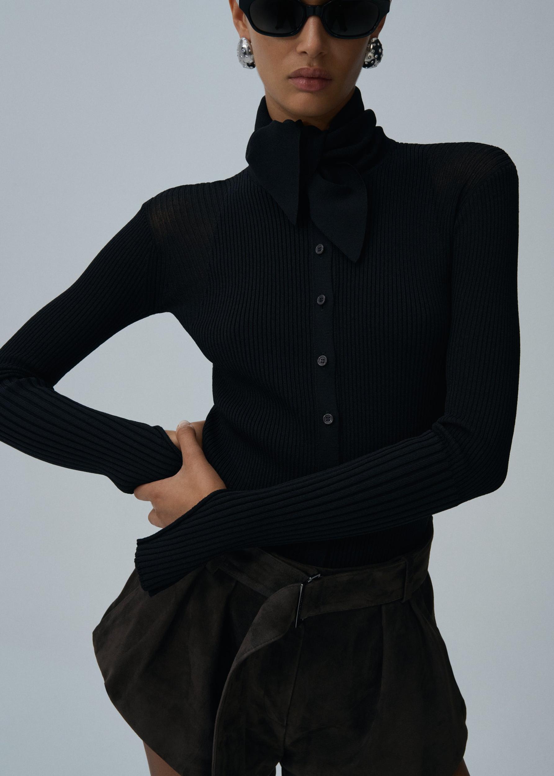 Ribbed cardigan with tie-collar in black Product Image
