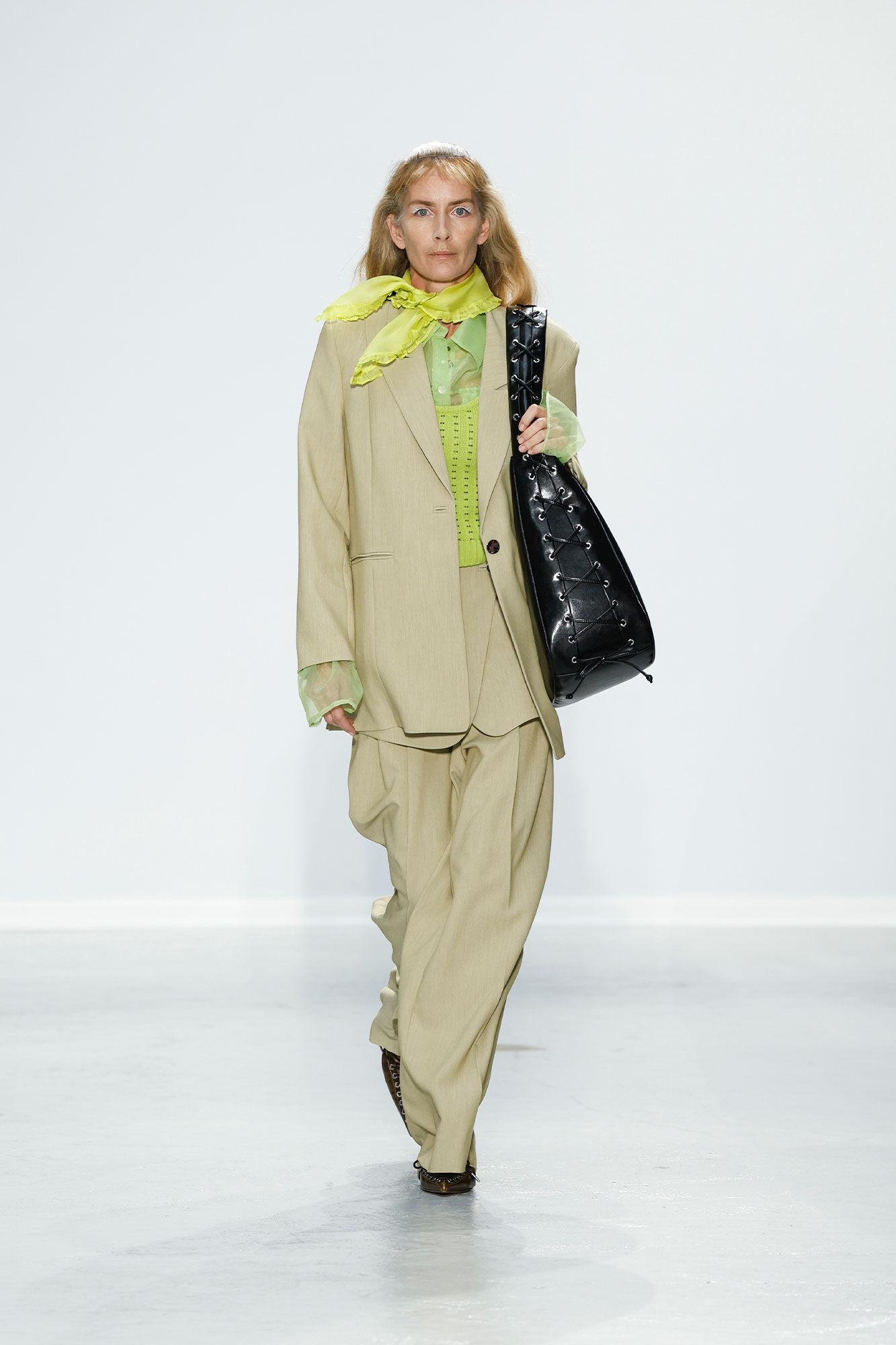 Beige Twill Suiting Mid Waist Pants Product Image