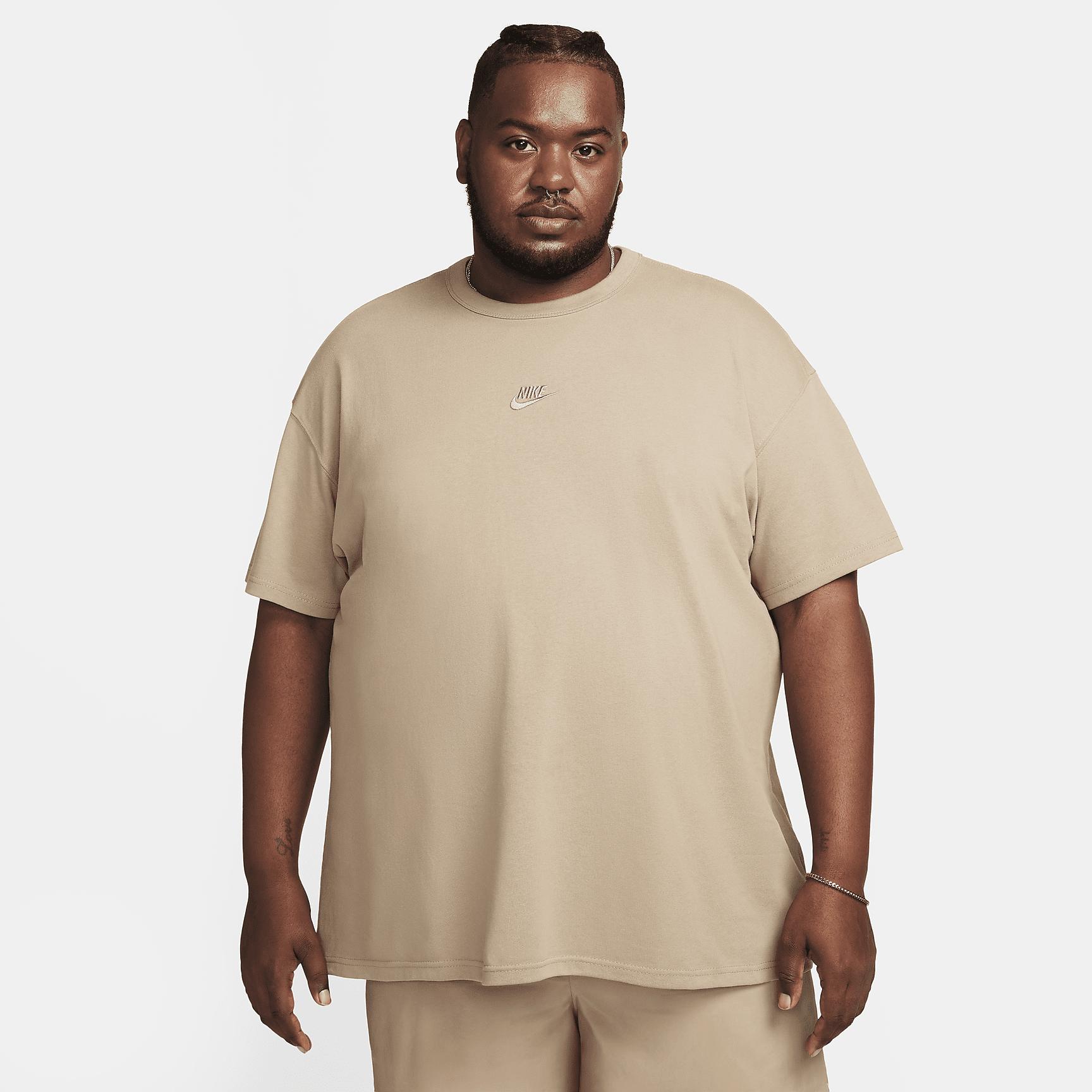 Nike Sportswear Premium Essentials Men's T-Shirt Product Image