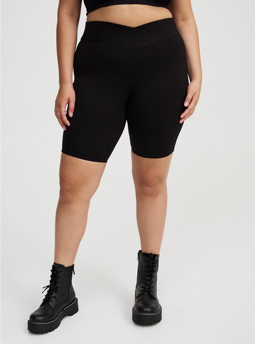 9'' Crossover Waist Bike Short Product Image