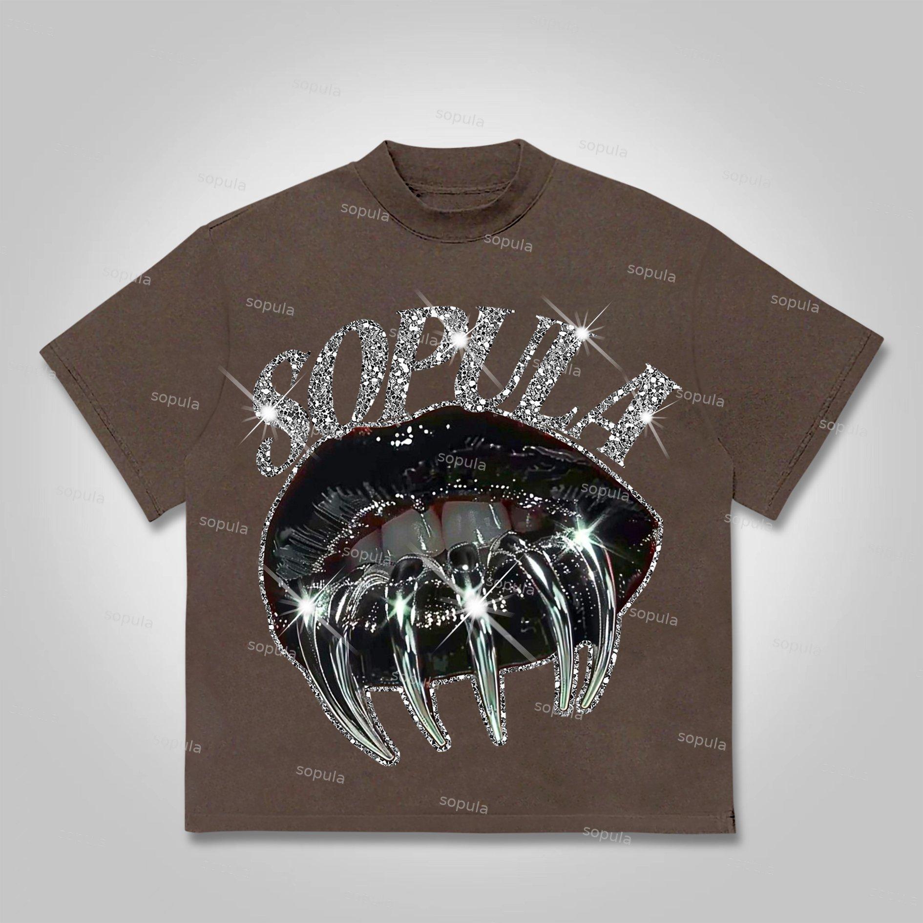 Sopula Claws Shine Lips Graphic Print Cotton T-shirt Product Image