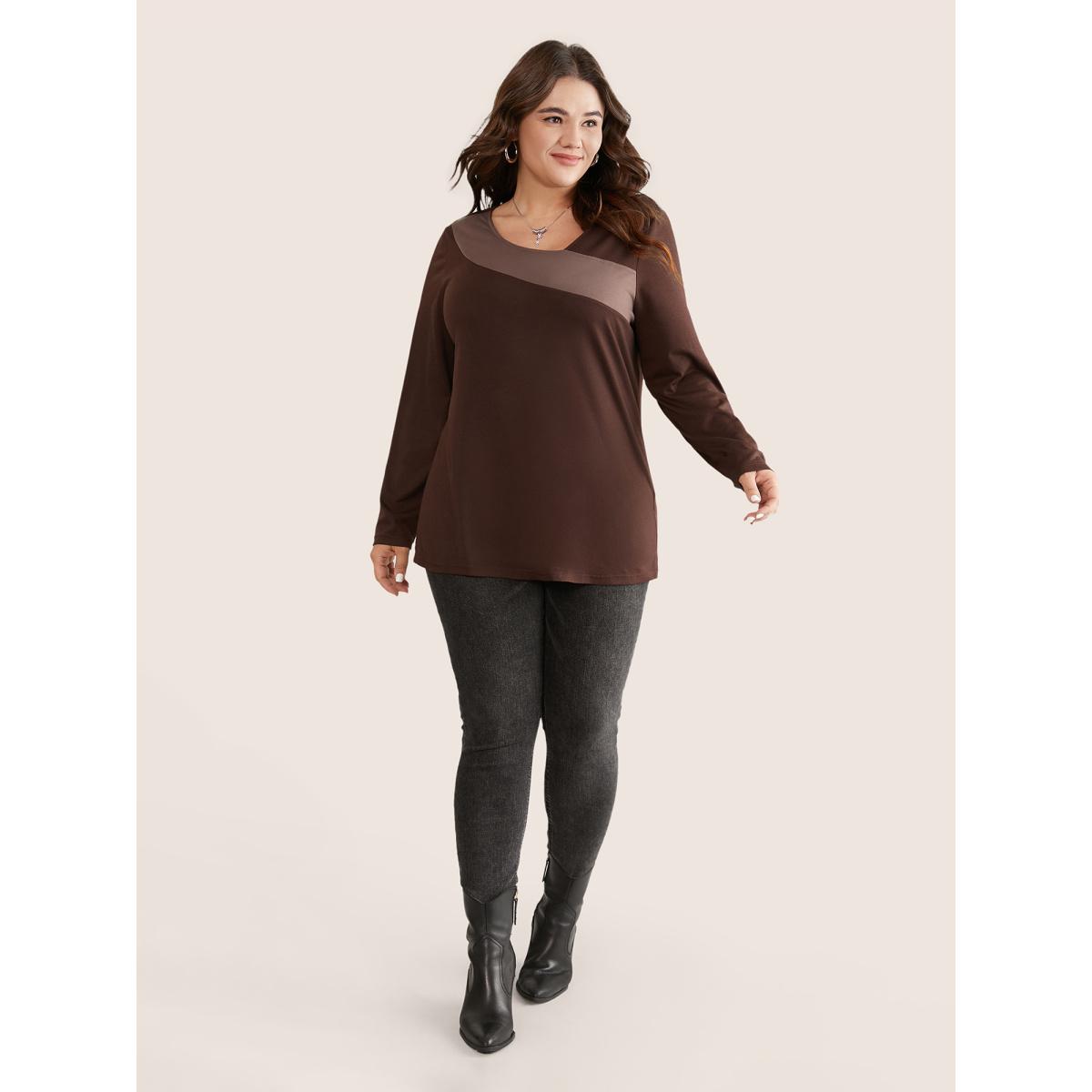 Plus Size Contrast Patchwork Long Sleeve T-shirt DarkBrown Women Casual Contrast Plain V-neck Everyday T-shirts BloomChic 26/4X Product Image