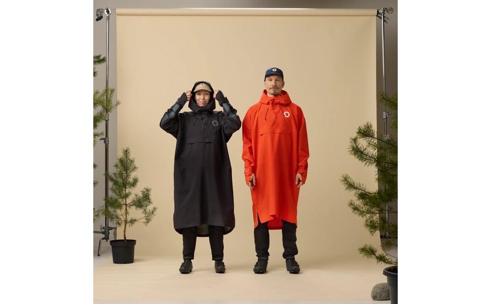Hoja Rain Fox Poncho Product Image