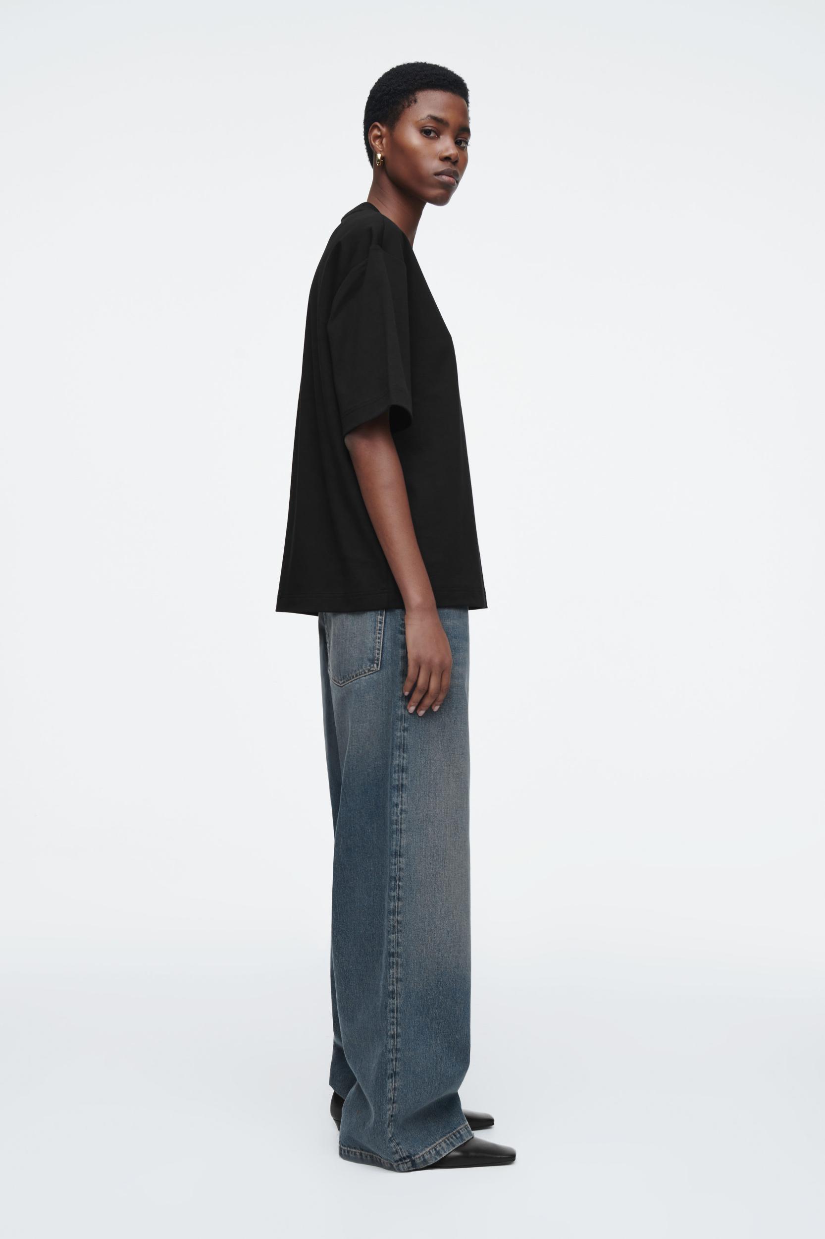 OVERSIZED COTTON T-SHIRT Product Image