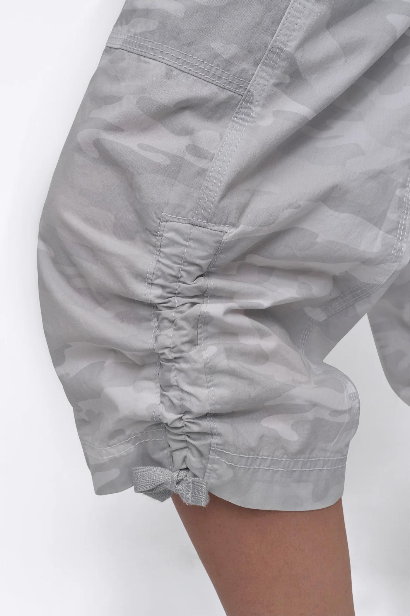 HIGH-RISE SHIRRED UTILITY CAPRI PANT Product Image