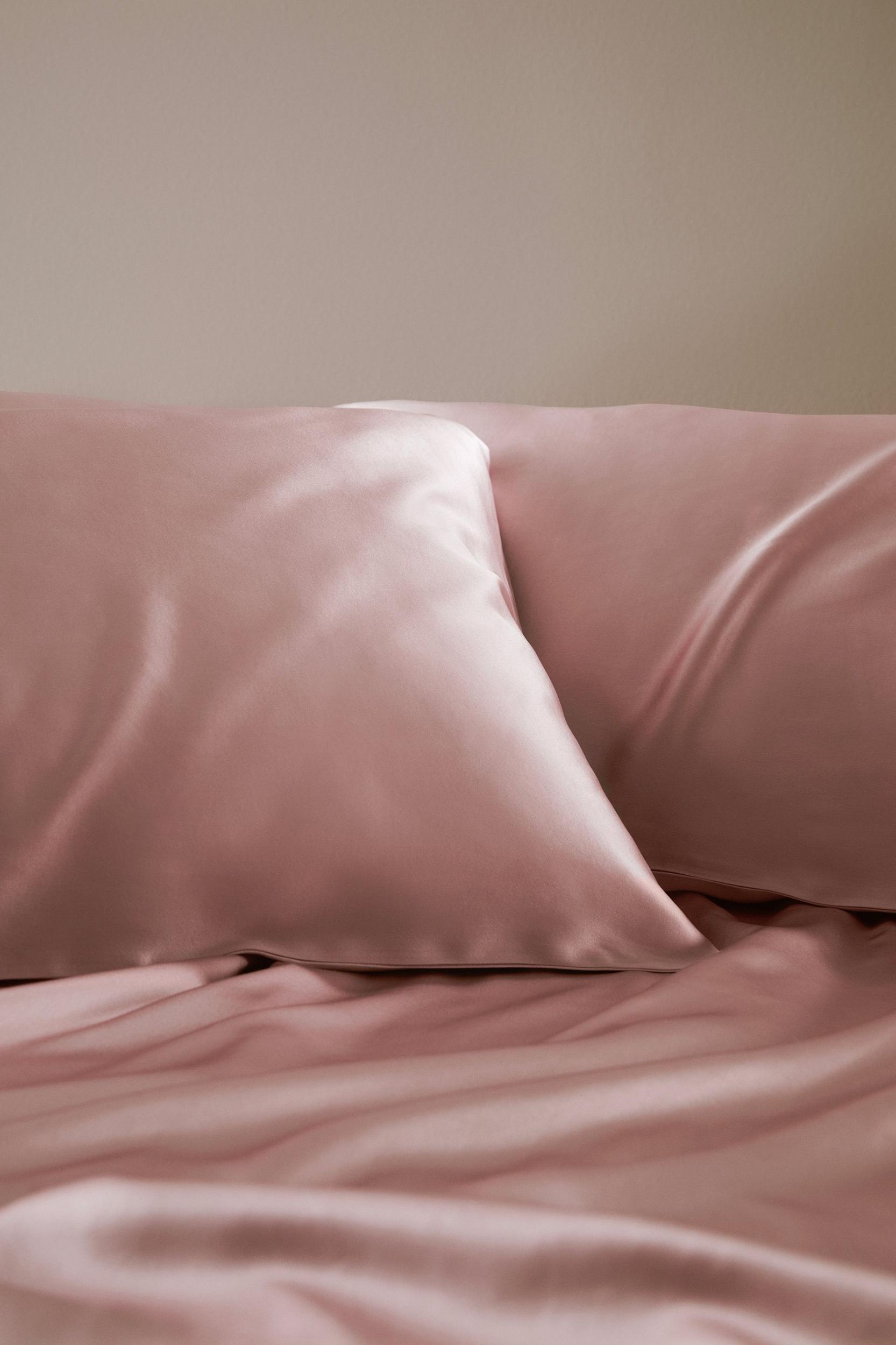 Cozy Nighttime Bliss Set Product Image