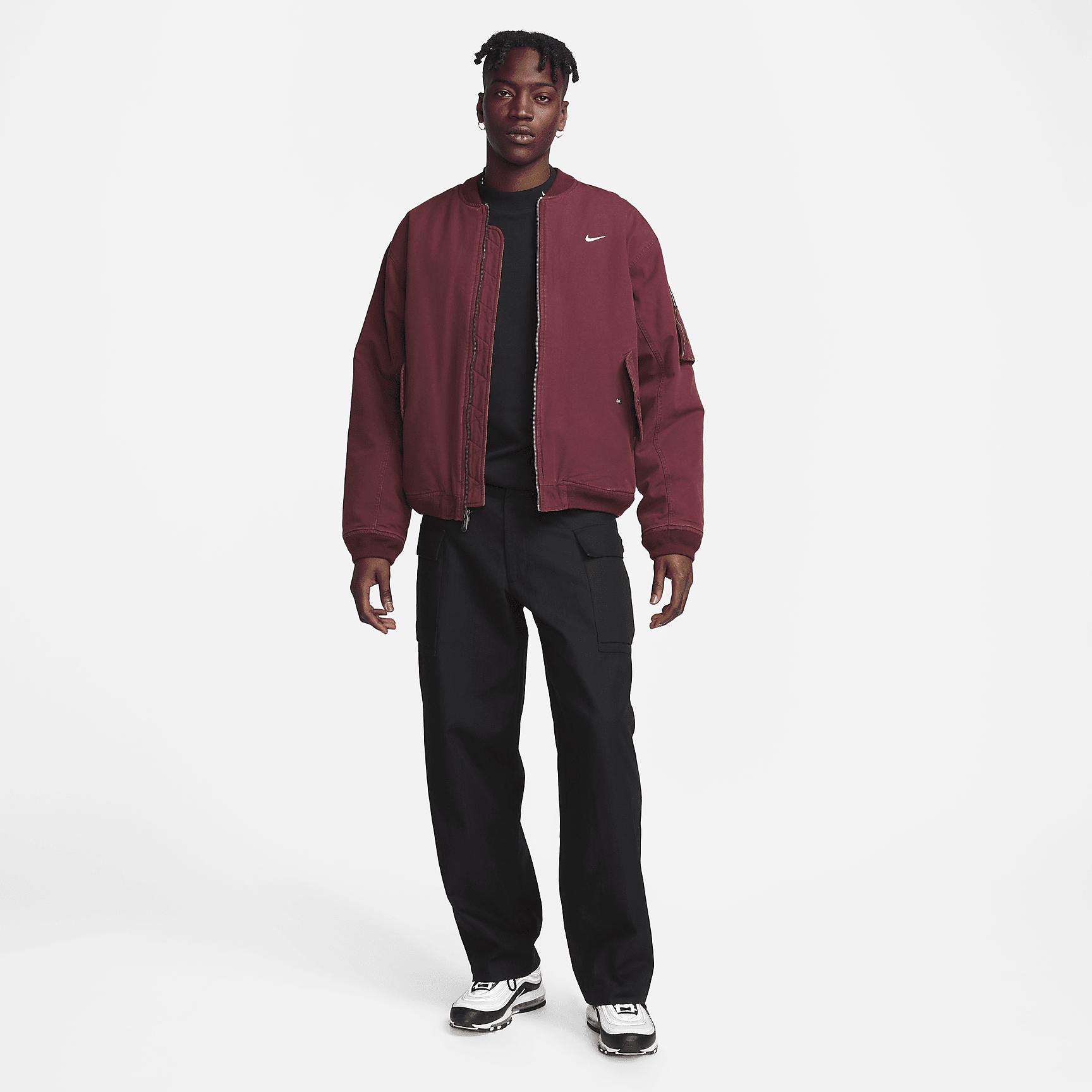 Nike Life Men's Cargo Pants Product Image