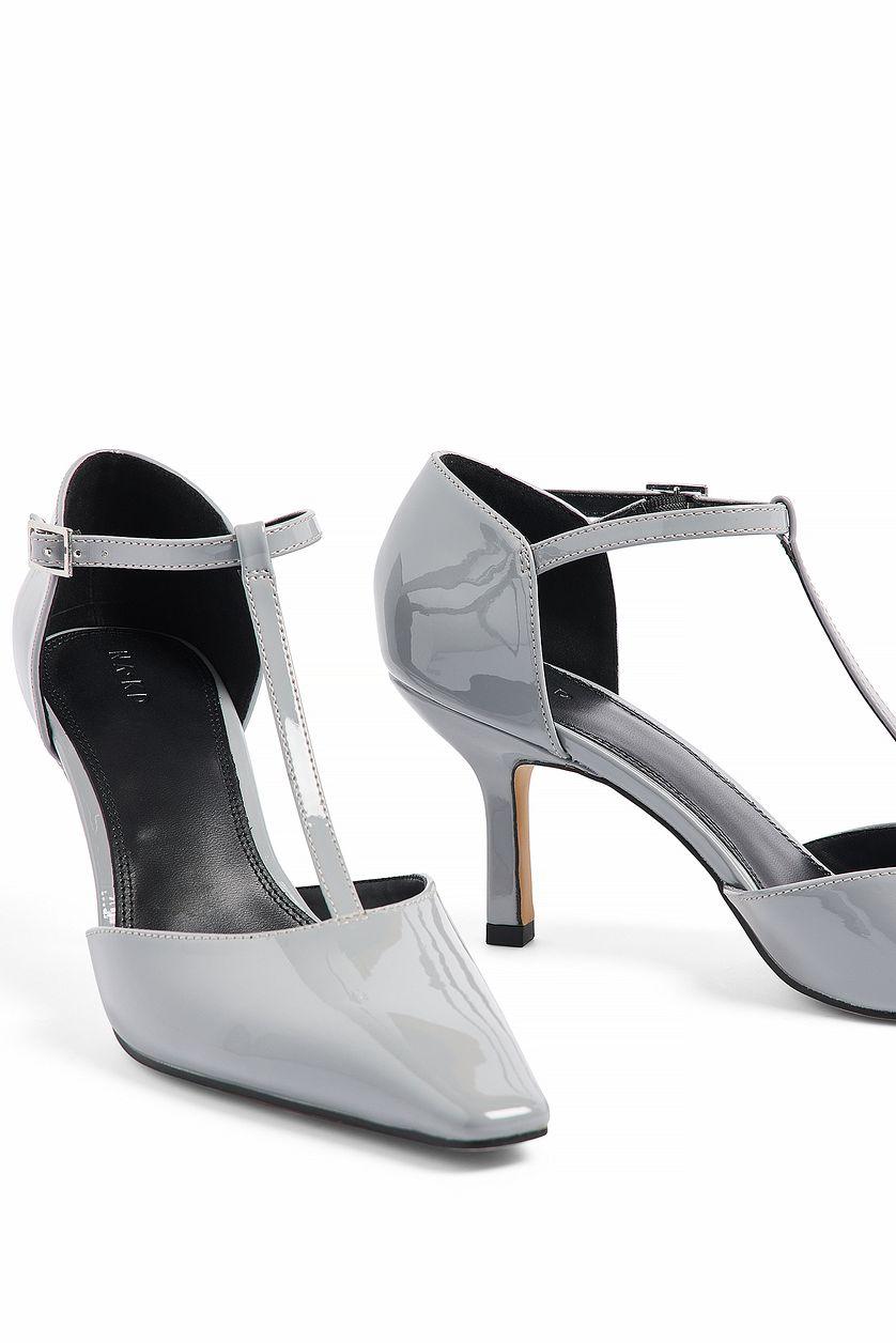 T-Bar Pumps Product Image