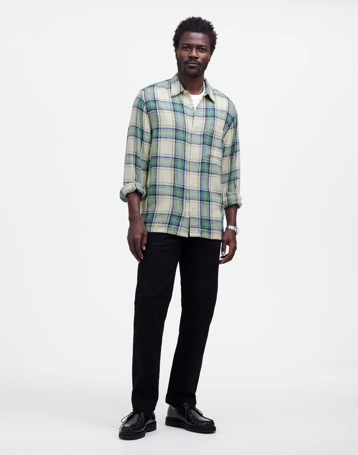 Easy Long-Sleeve Shirt in Slub Twill Product Image