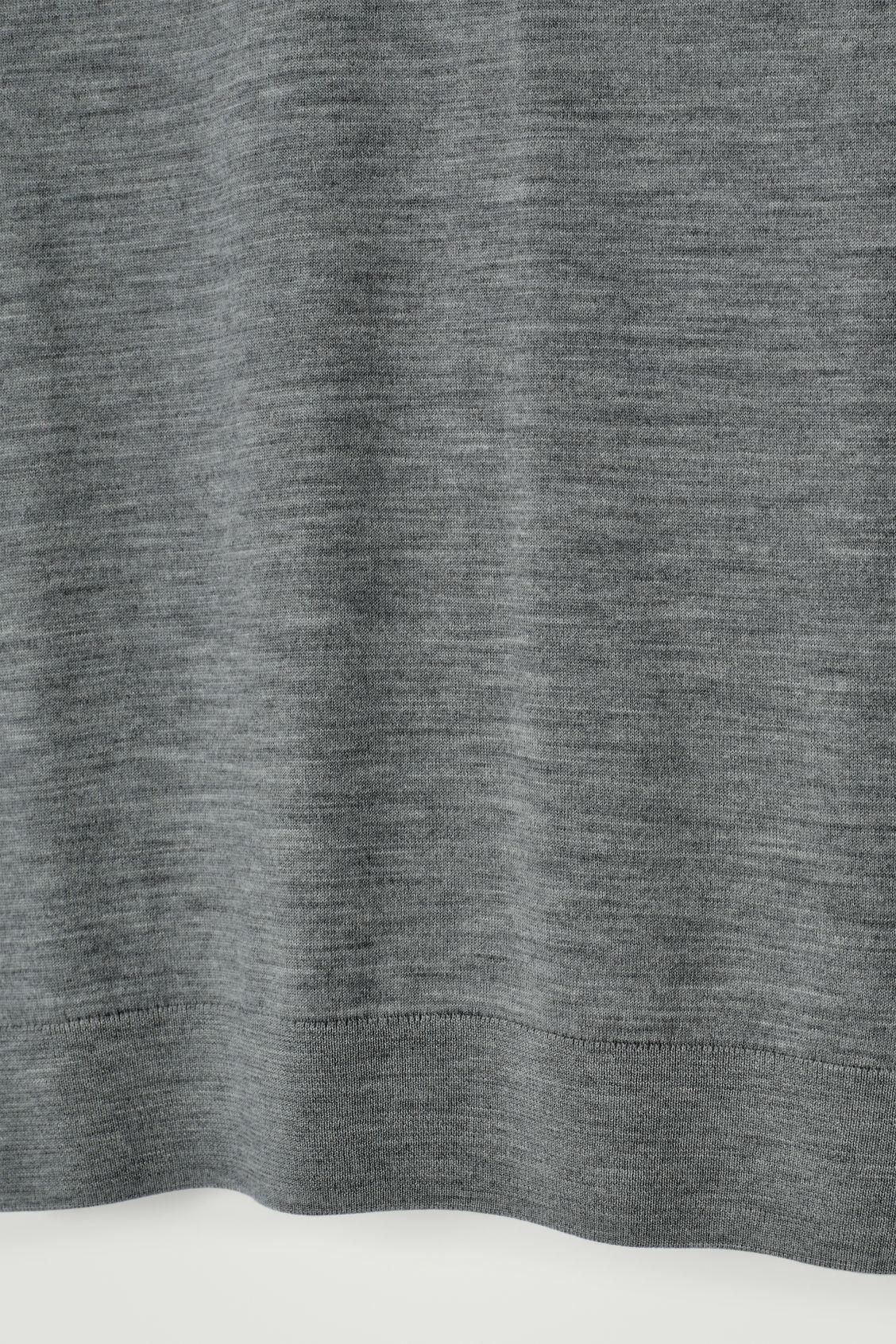 SLIM-FIT MERINO WOOL T-SHIRT Product Image