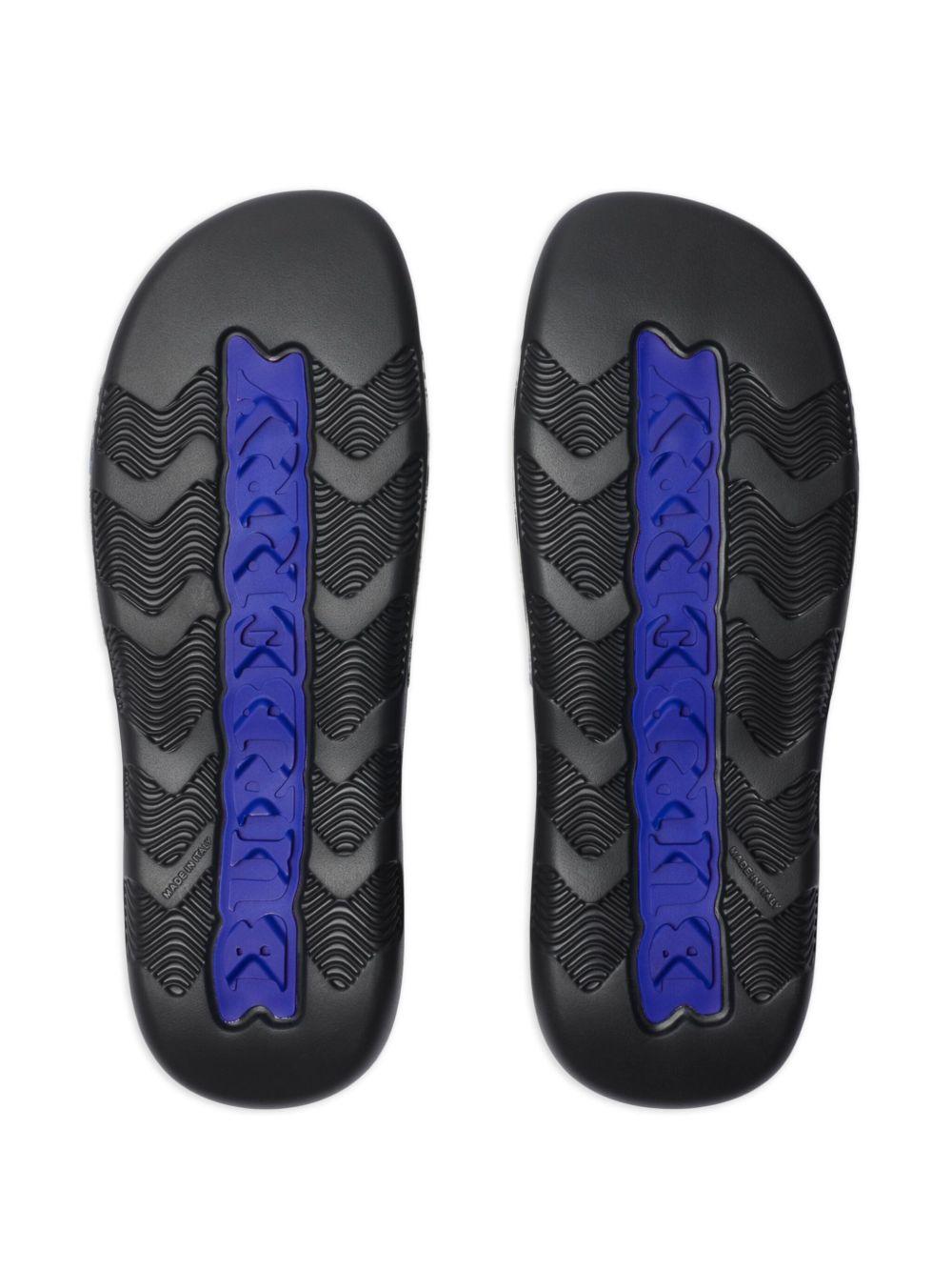 Vintage Check-pattern slides Product Image