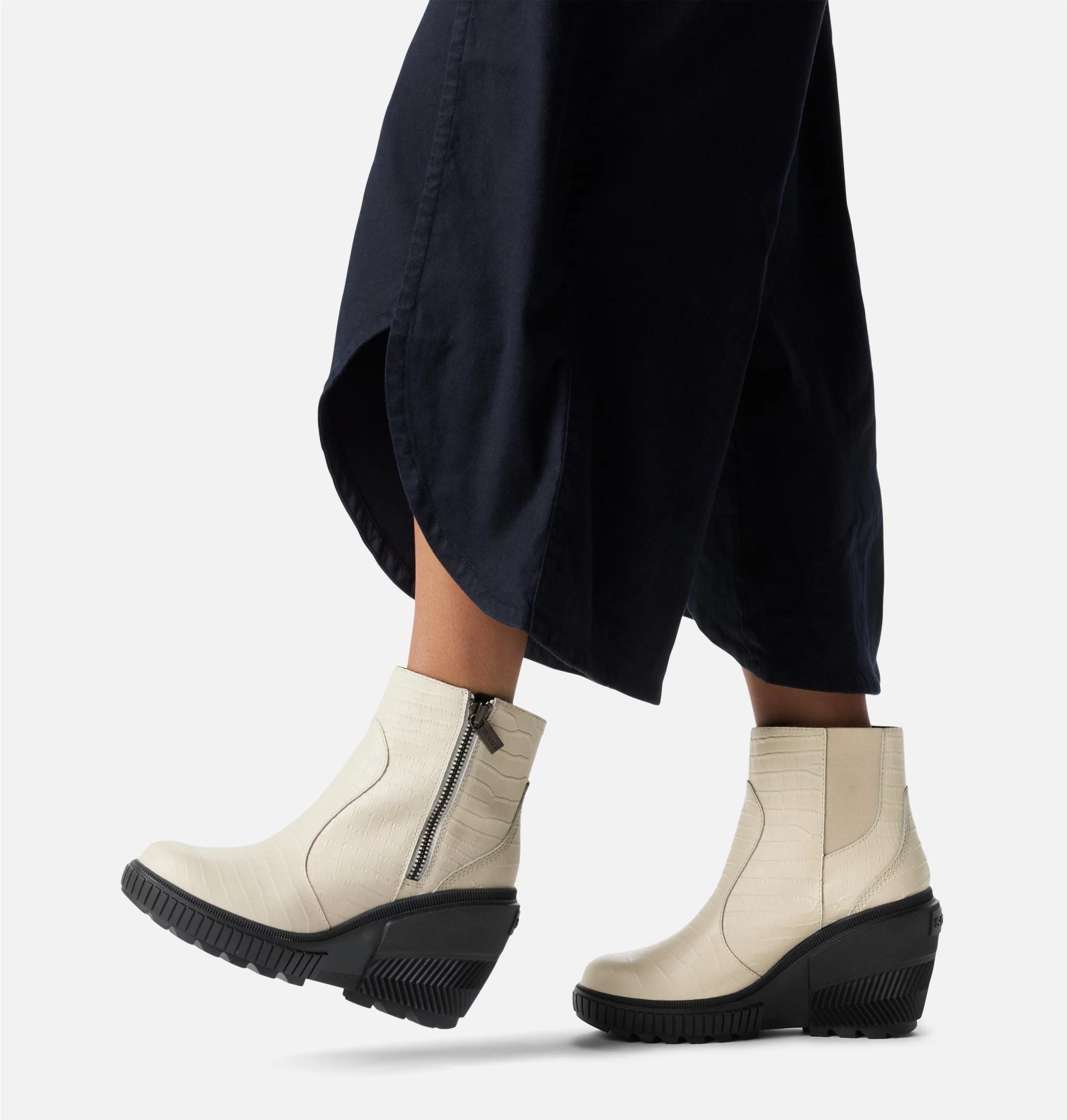 ONA AVE™ Women's Zip Wedge Product Image