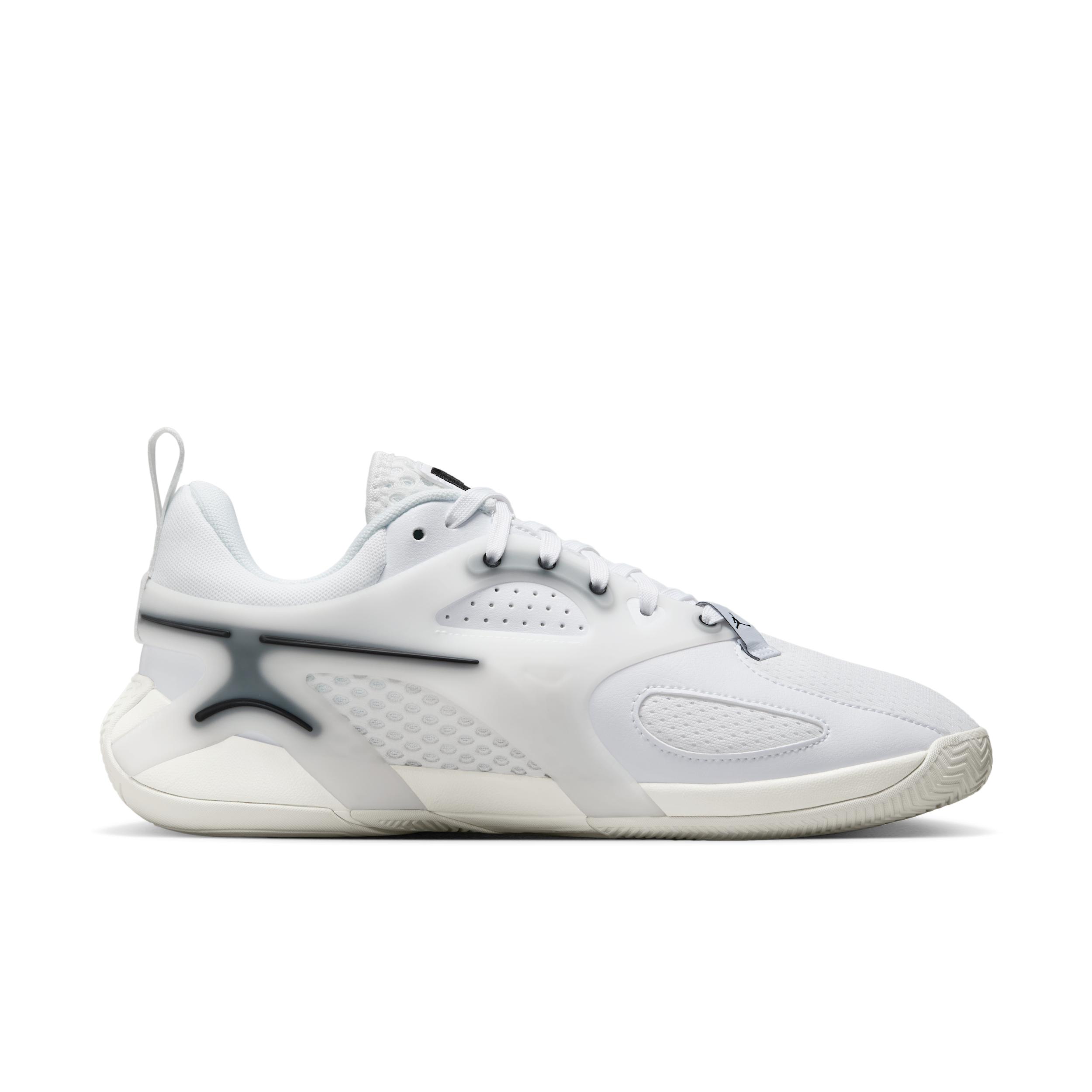 Womens Jordan Heir Series Triple White Basketball Shoes | FZ2471-110 Product Image