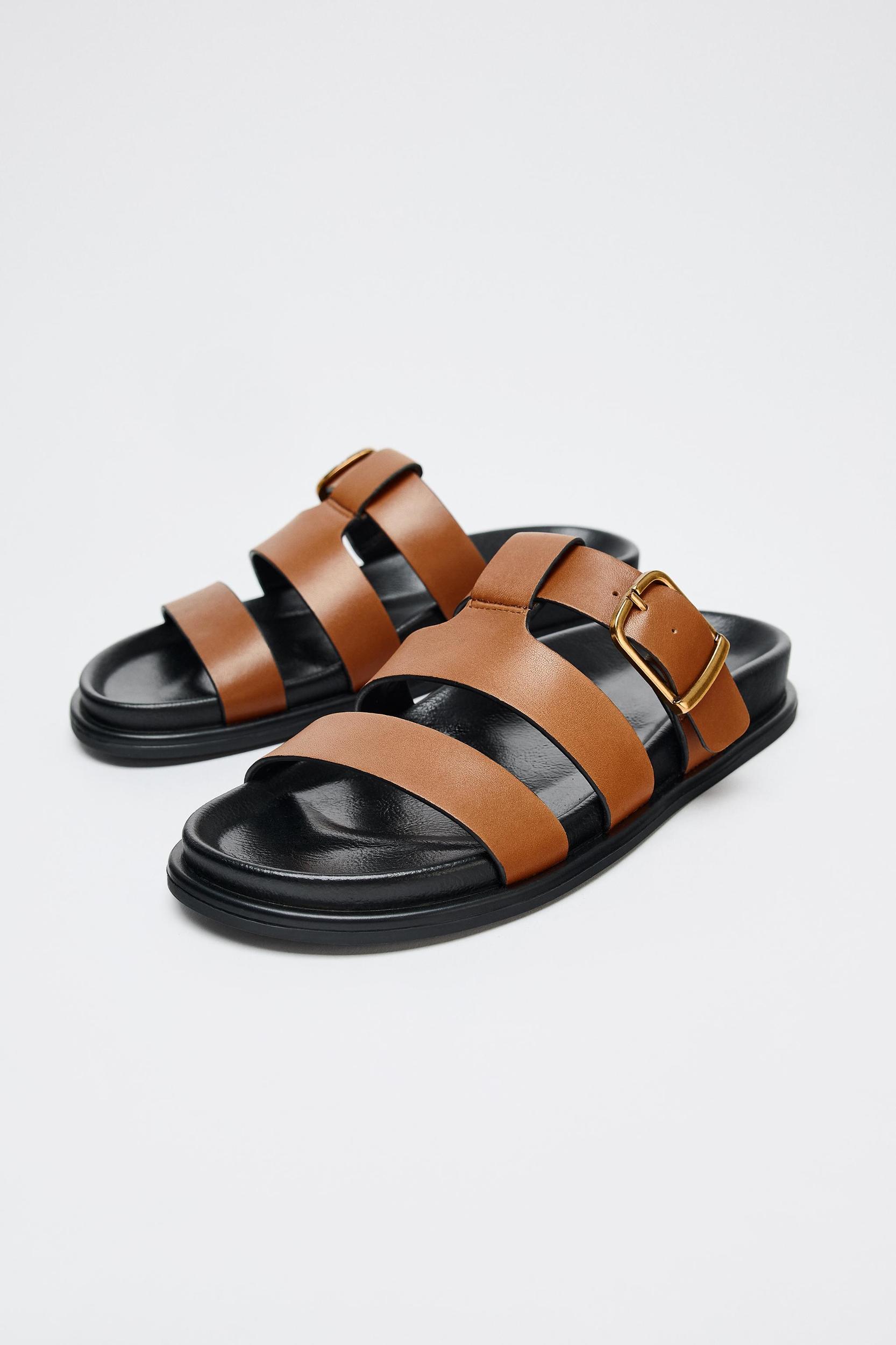 FLAT LEATHER BUCKLE SANDALS Product Image