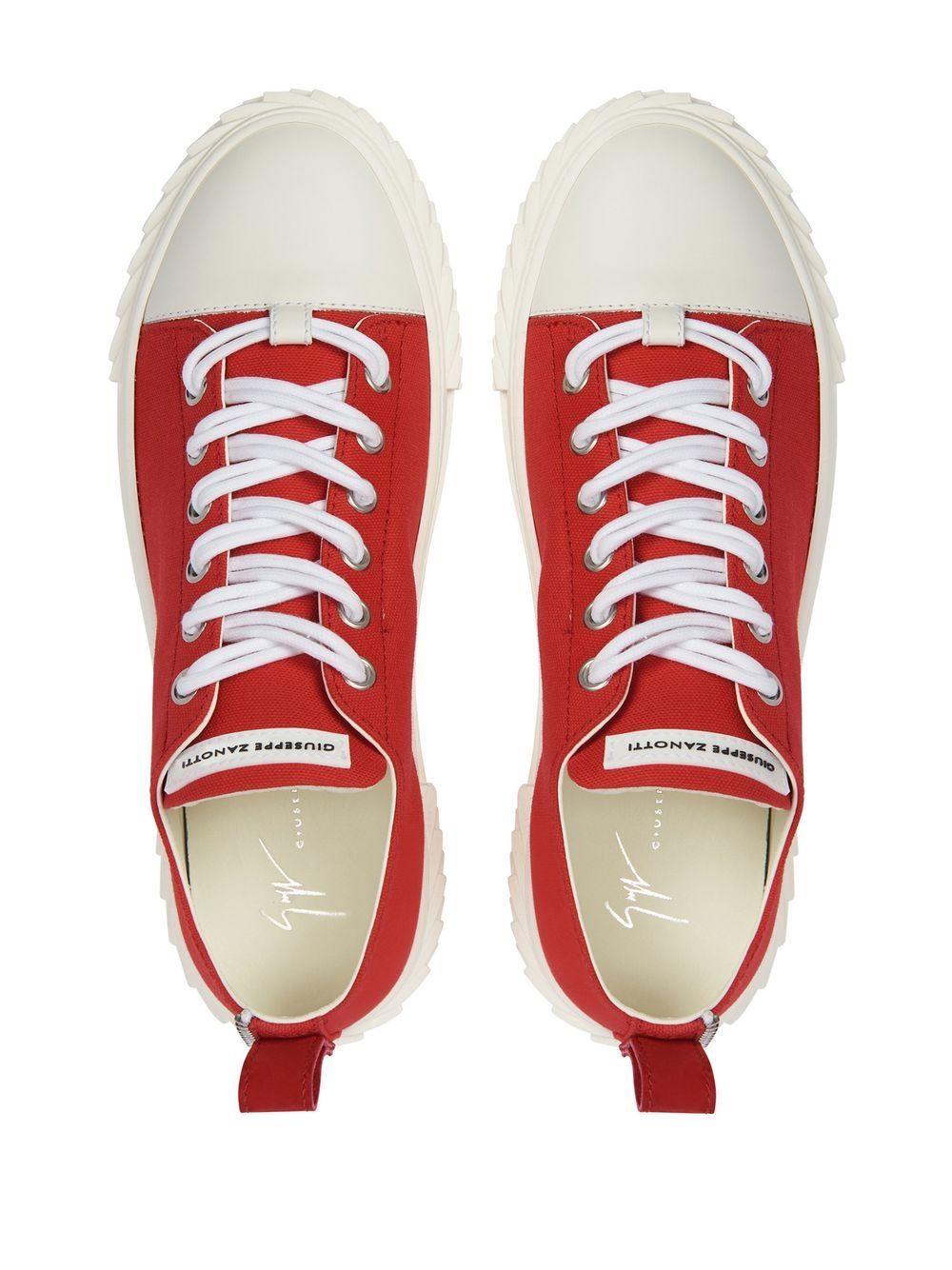 contrast-toe low-top sneakers Product Image