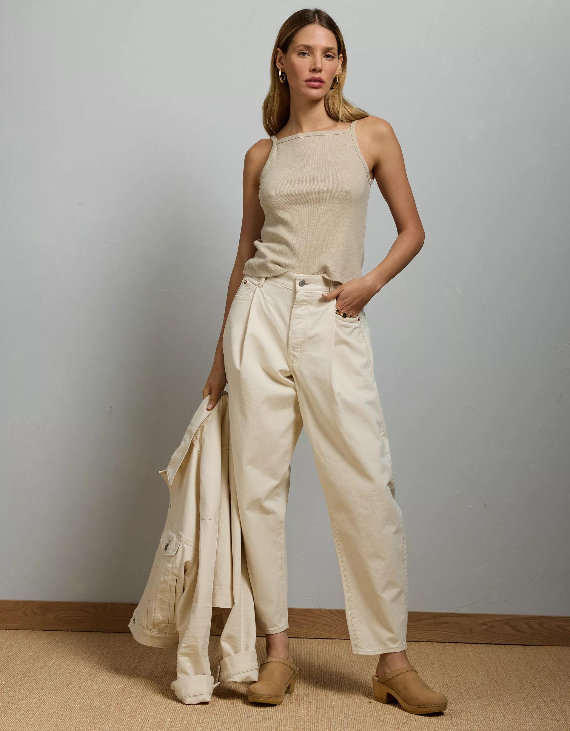 AE77 Premium Straight Neck Tank Top Product Image