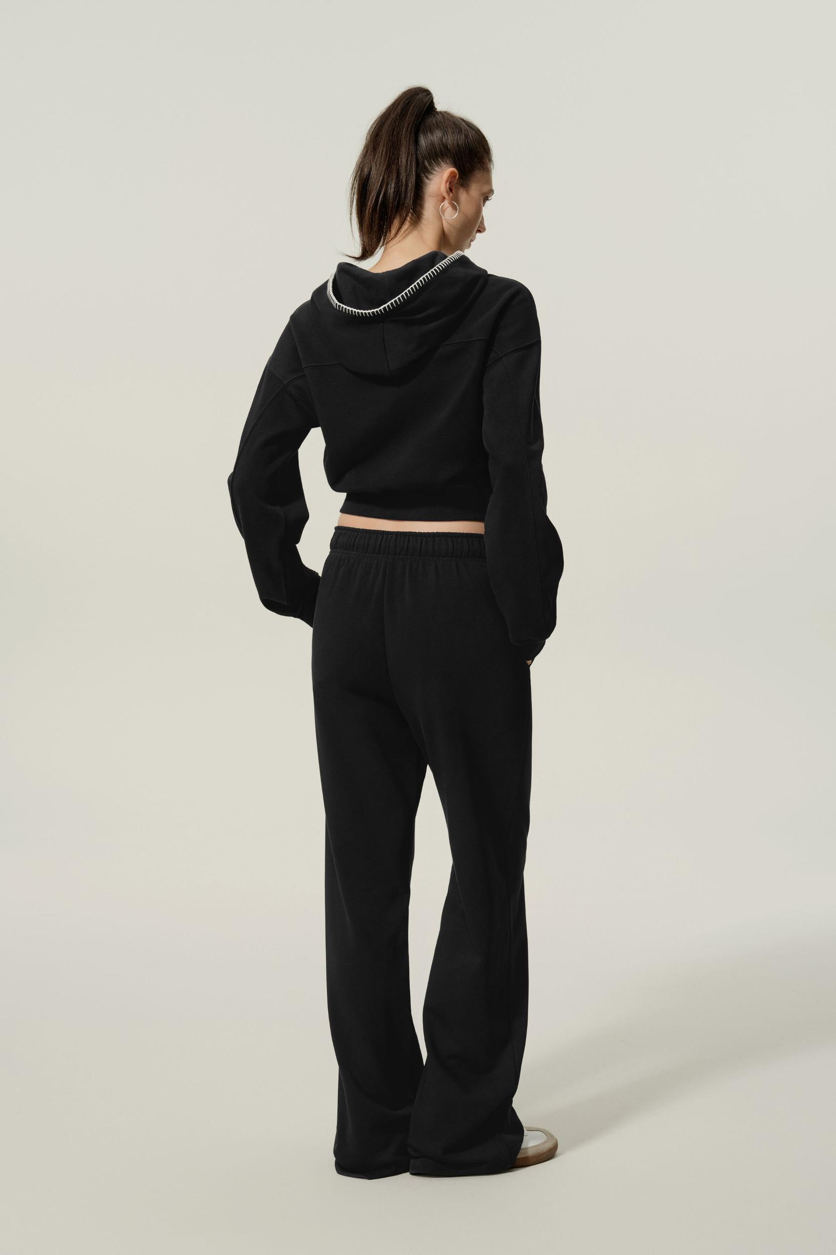Seamflow Poise Pullover Product Image