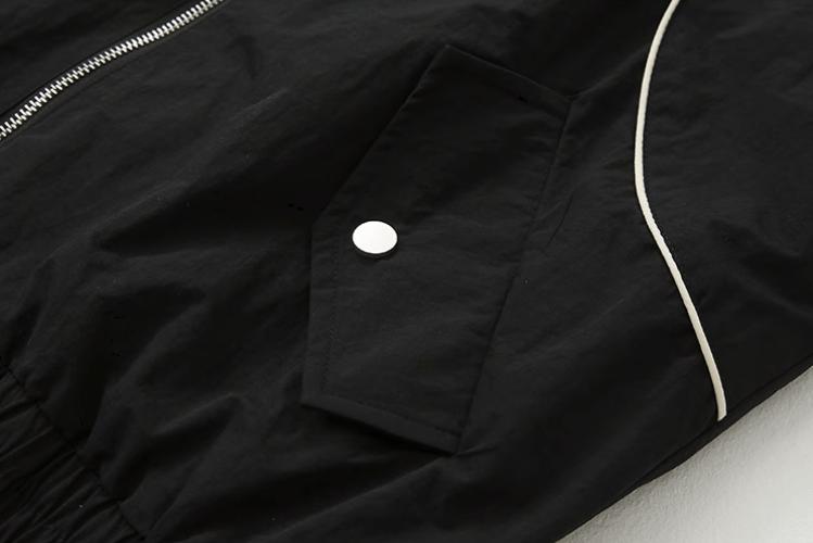 RT No. 11207 TWO TONE ZIP-UP HOODED JK Product Image