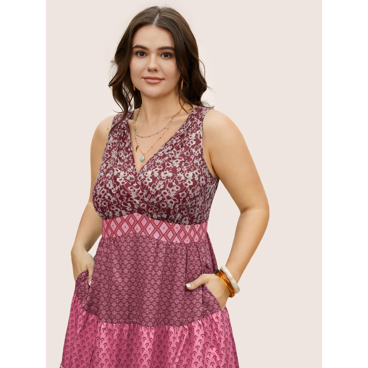 Plus Size Bandana Patchwork Floral Sleeveless Dress Beanpastepowder Women Boho Pleated V-neck Sleeveless Curvy BloomChic 30/6X Product Image
