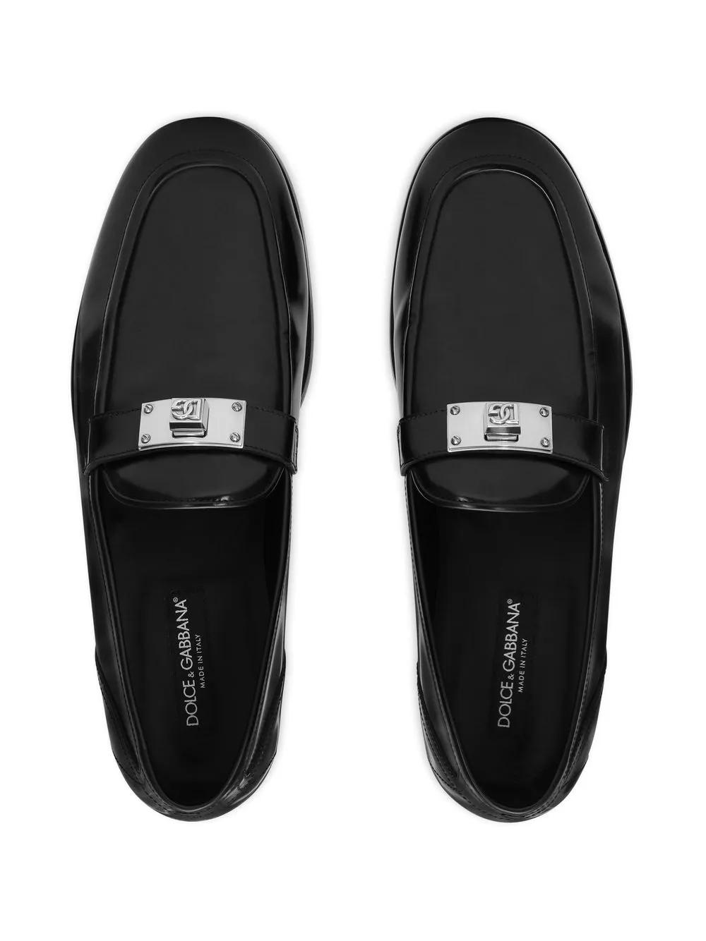logo-appliqué leather loafers Product Image